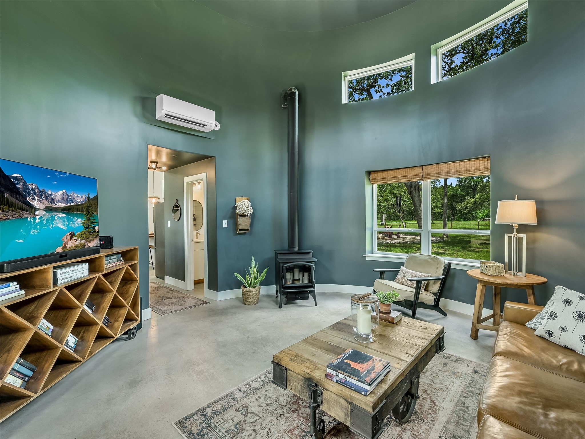 main property photo 12