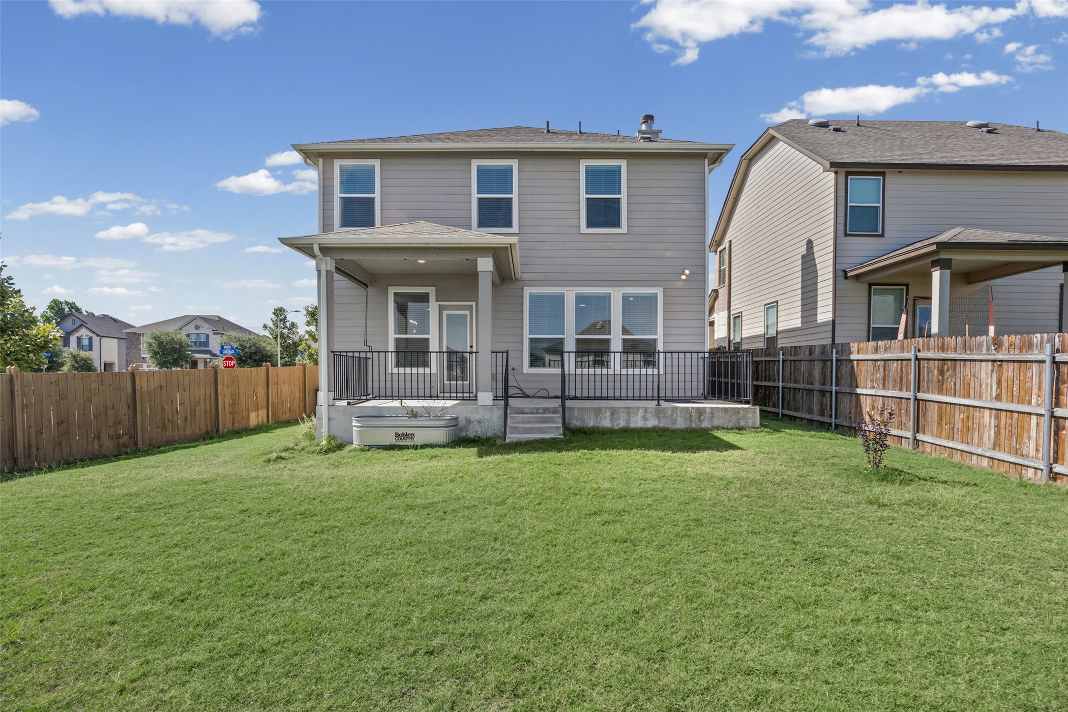 main property photo 5
