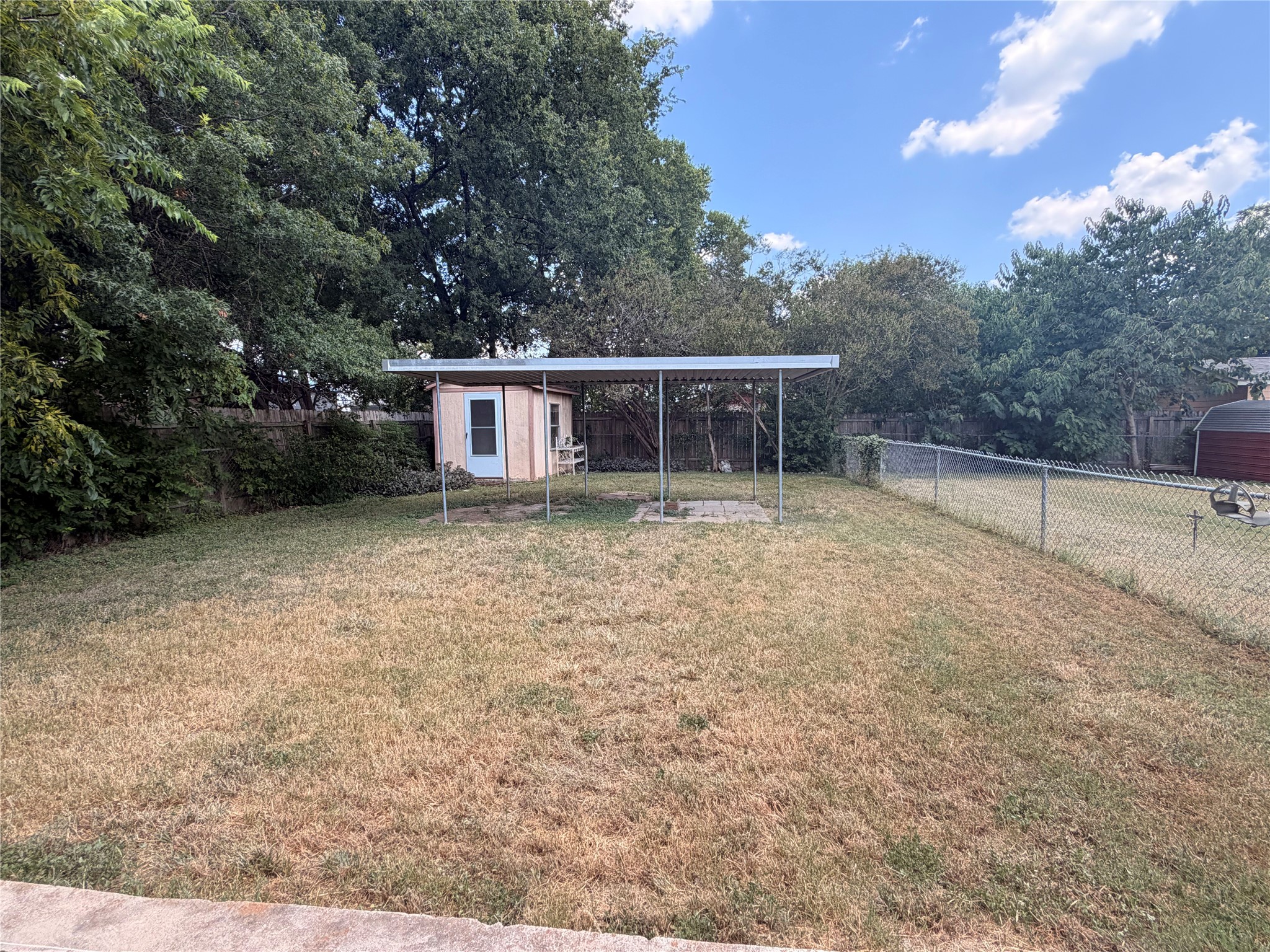 main property photo 21