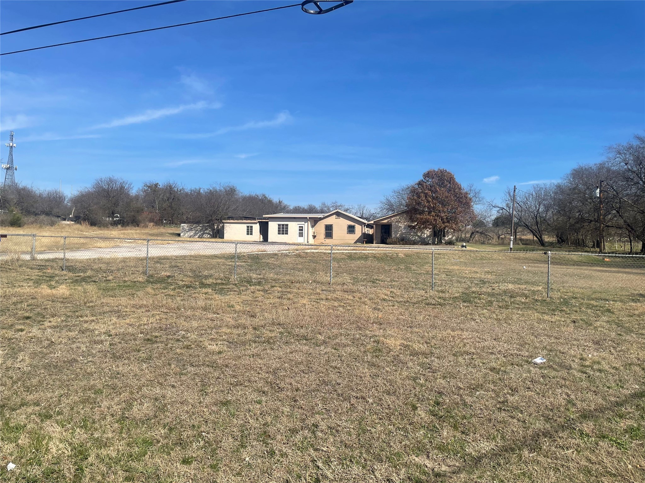 main property photo 24