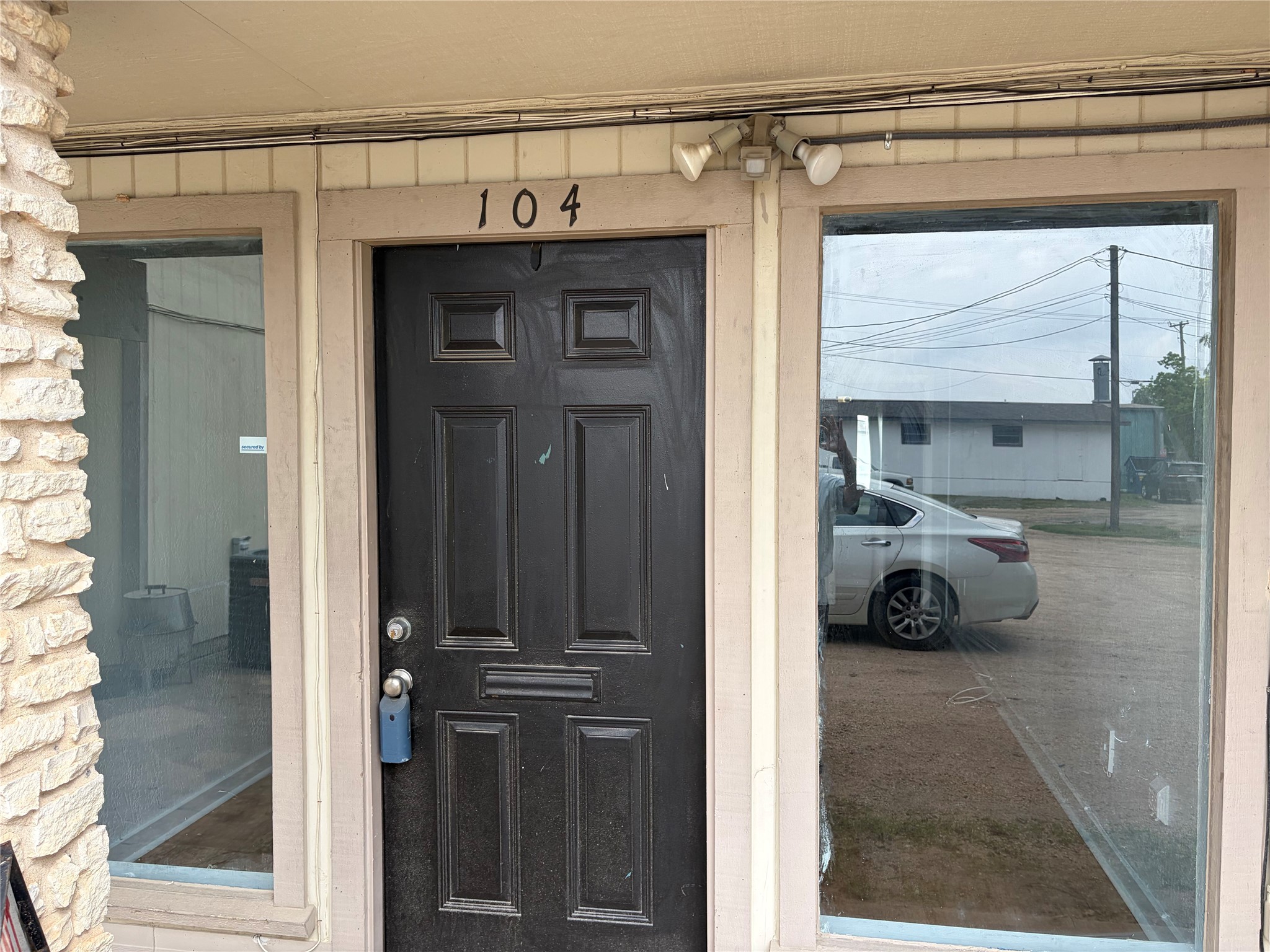 main property photo 1