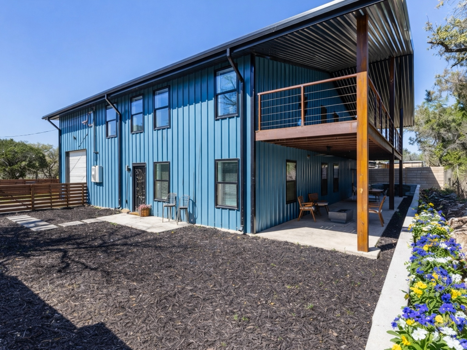 main property photo 25