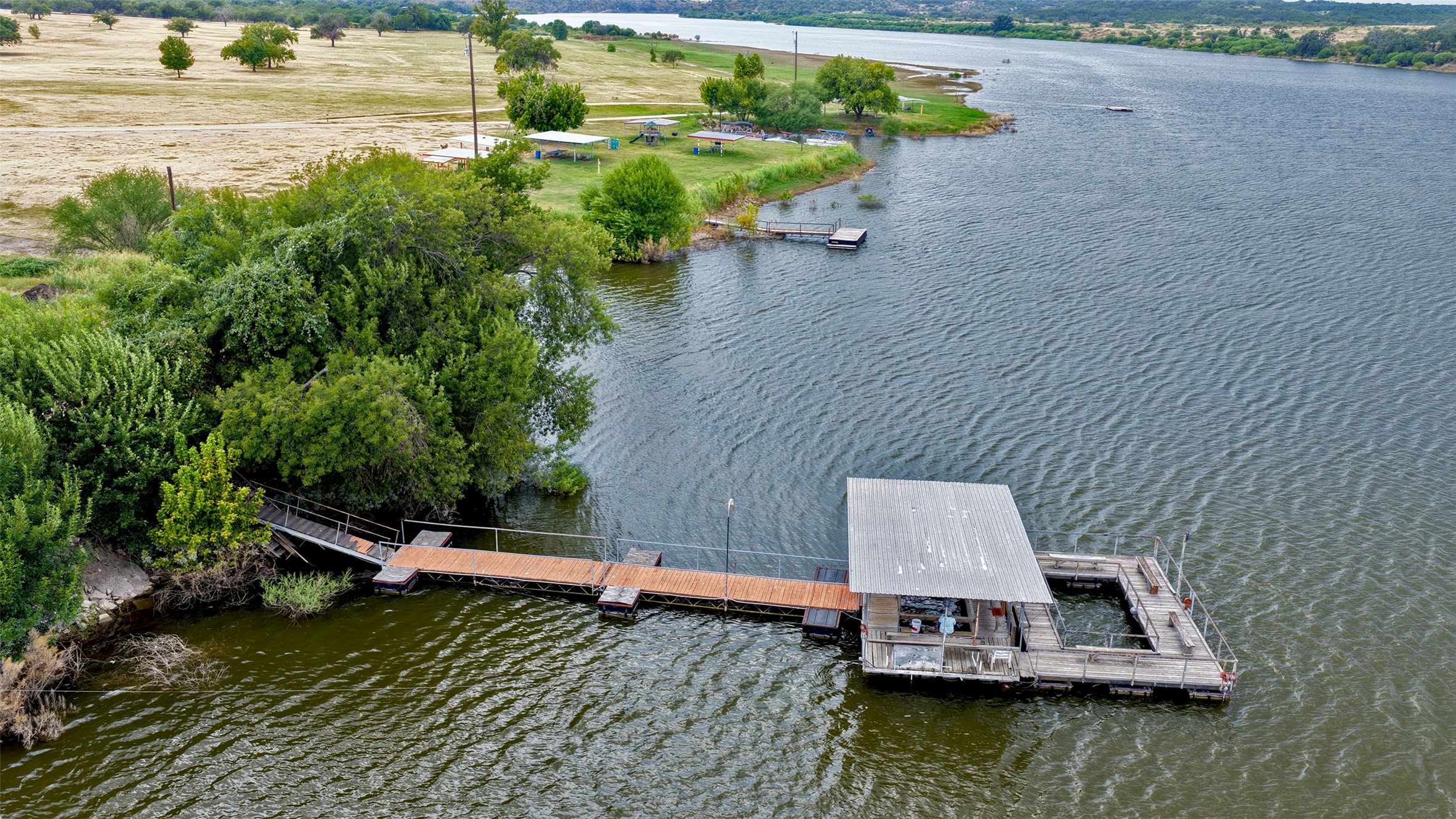 main property photo 37
