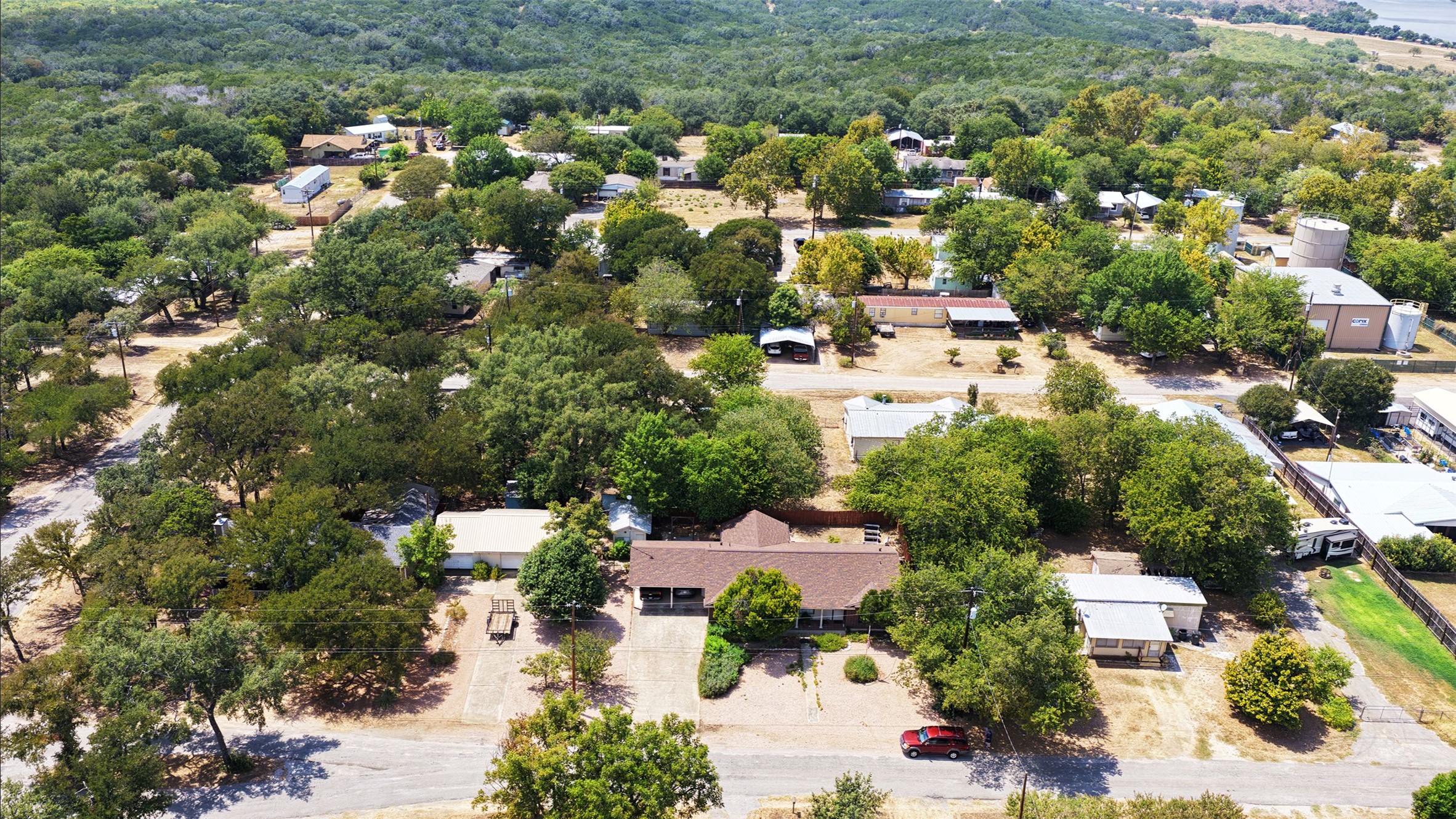 main property photo 39