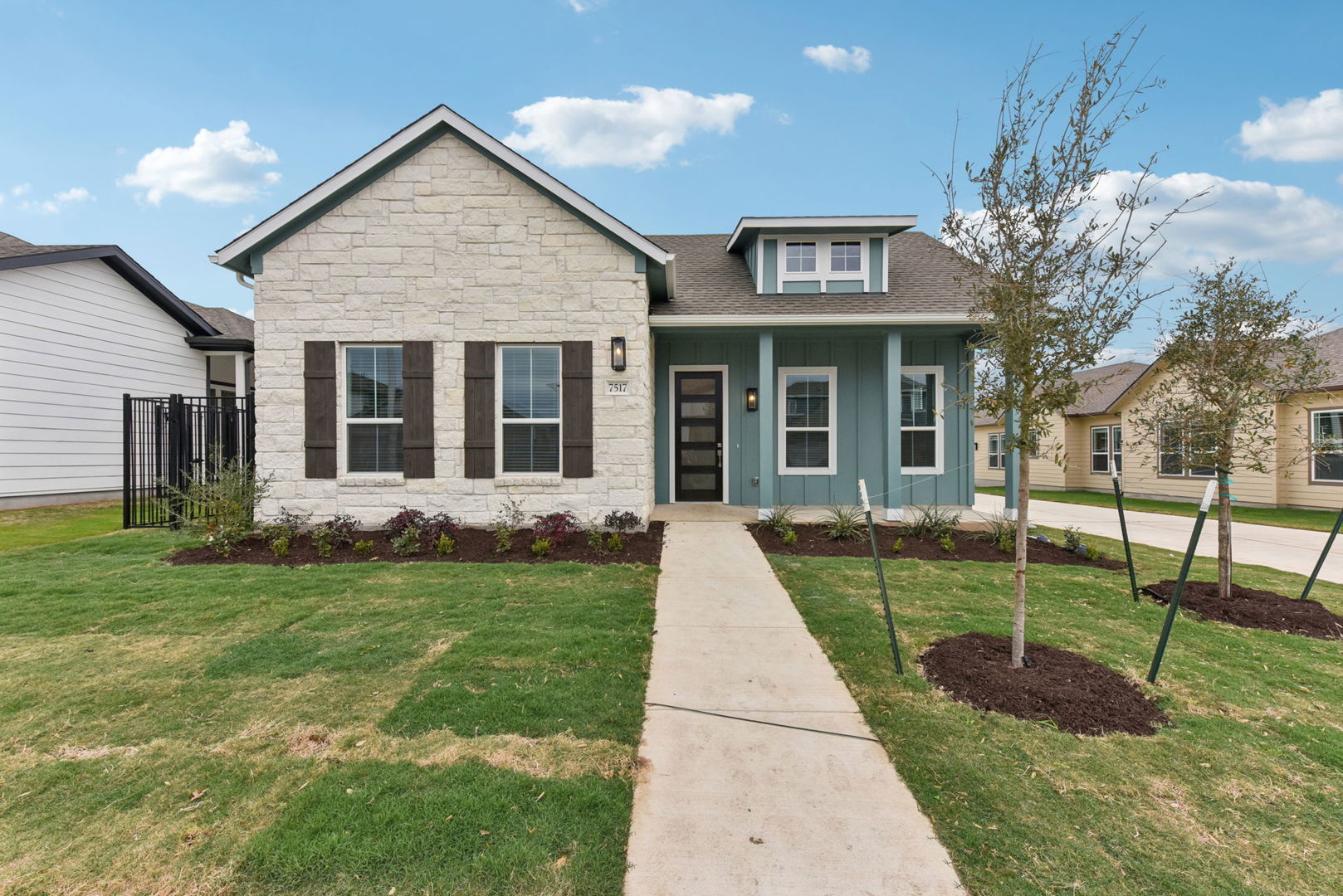 main property photo 14