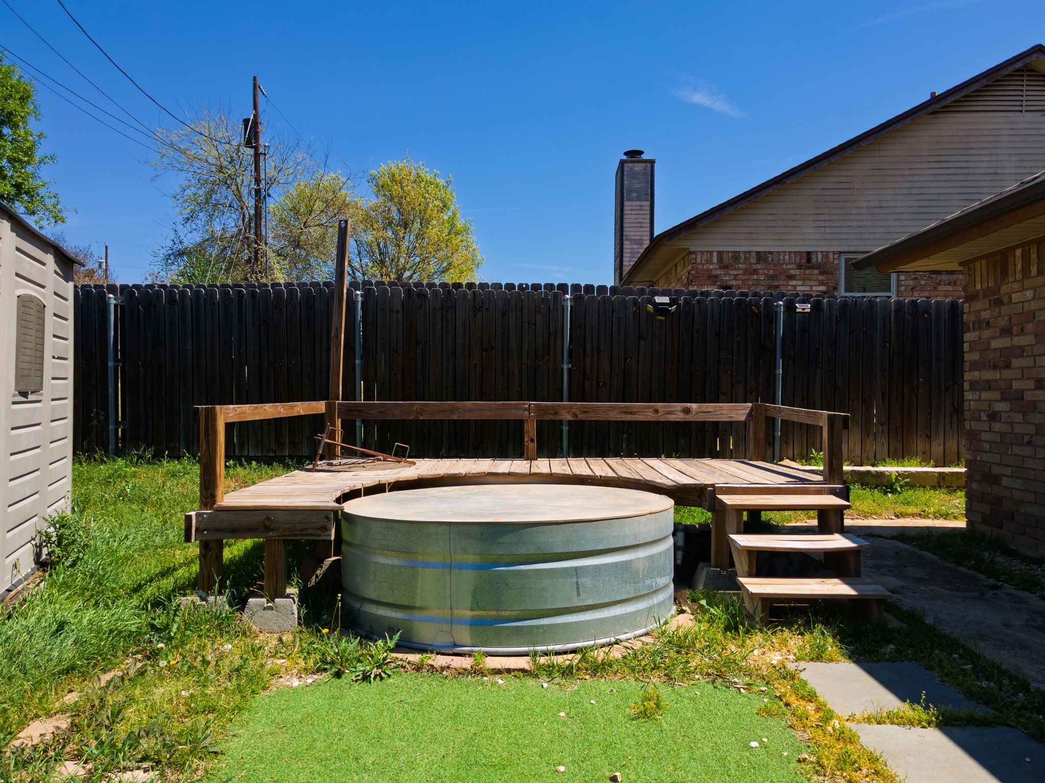 main property photo 27