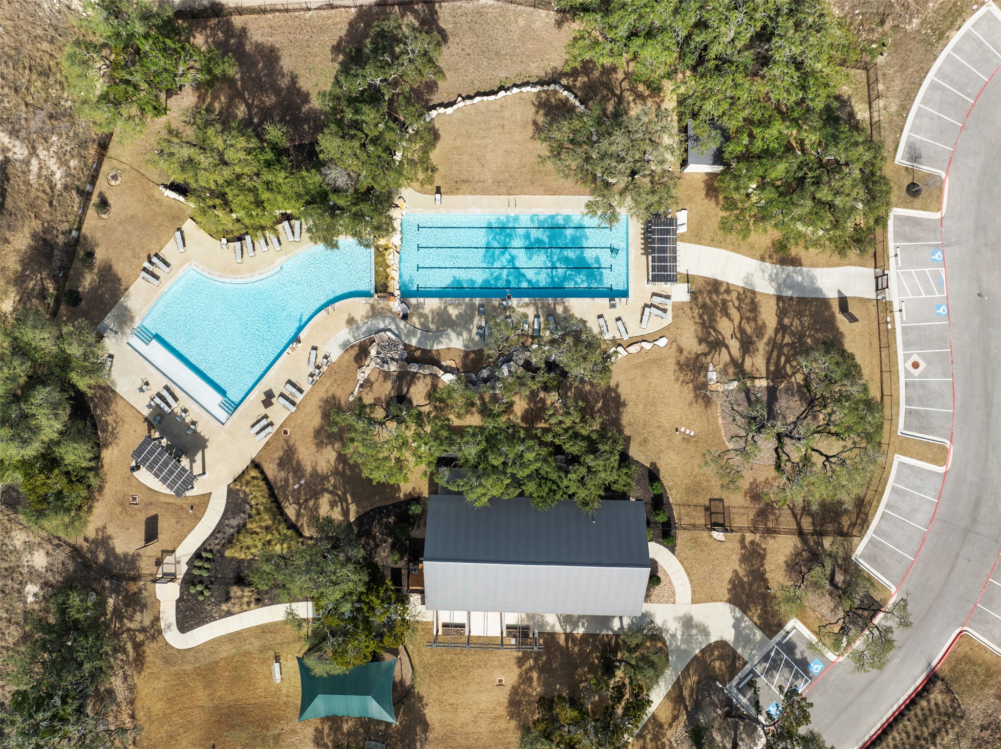 main property photo 39