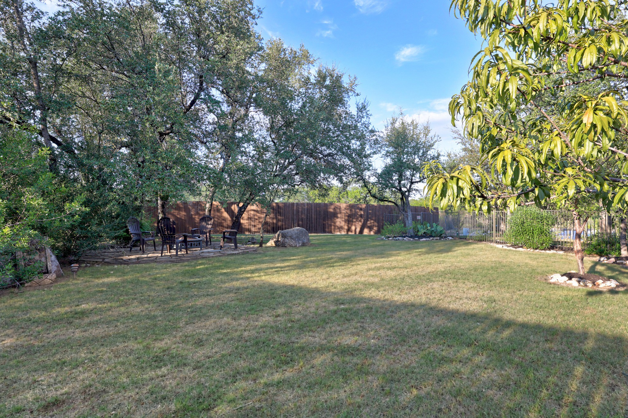 main property photo 32