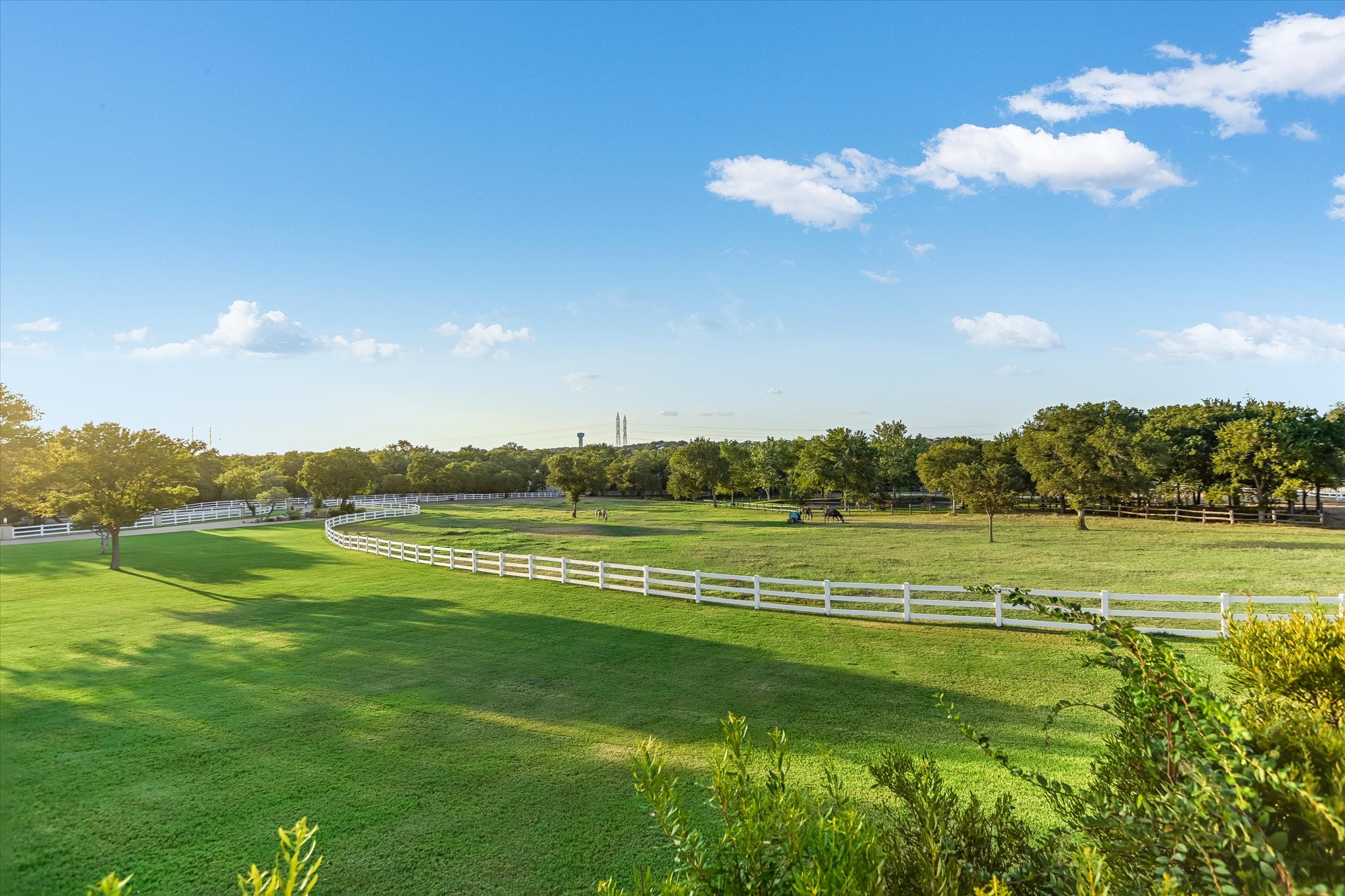 main property photo 37