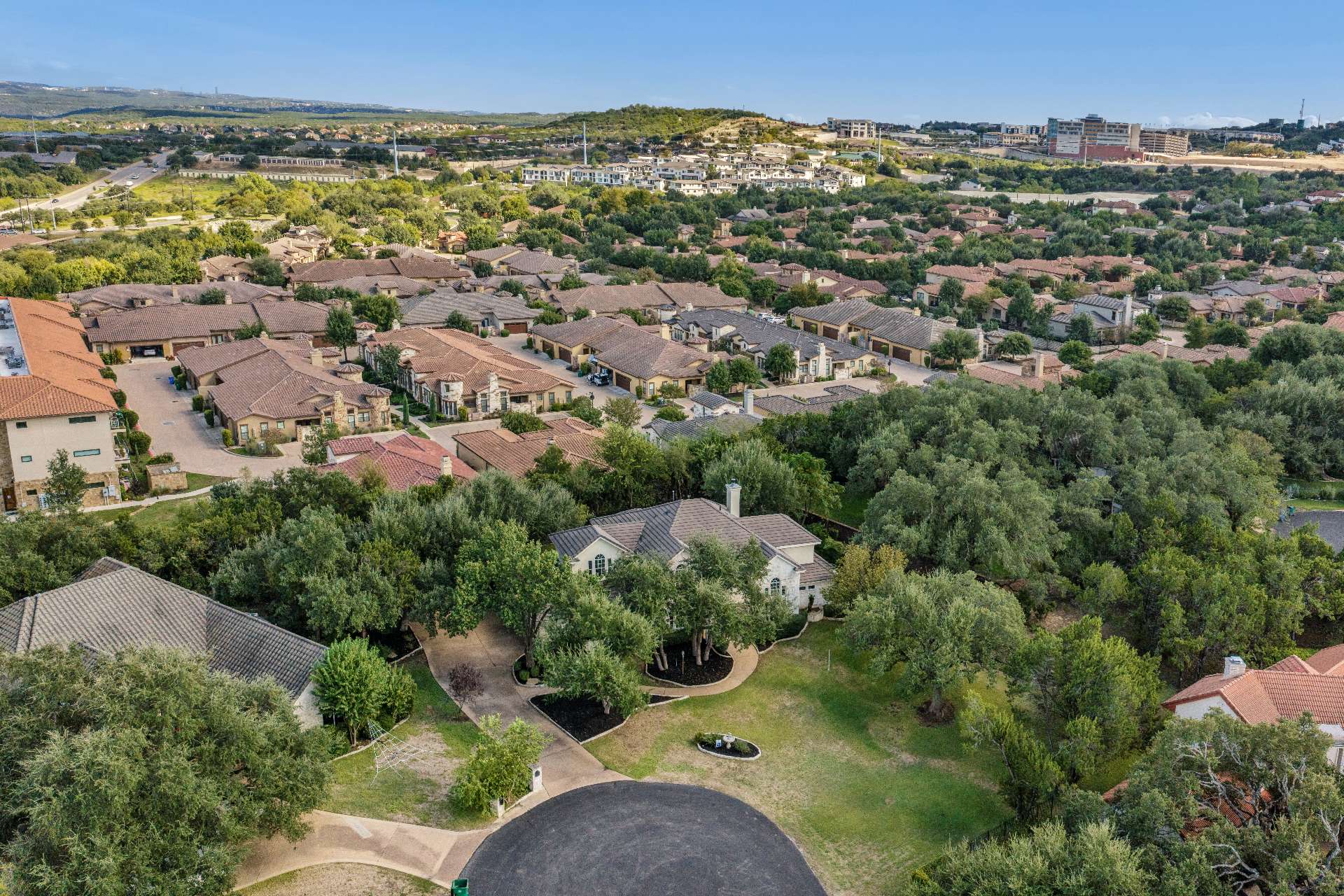 main property photo 32