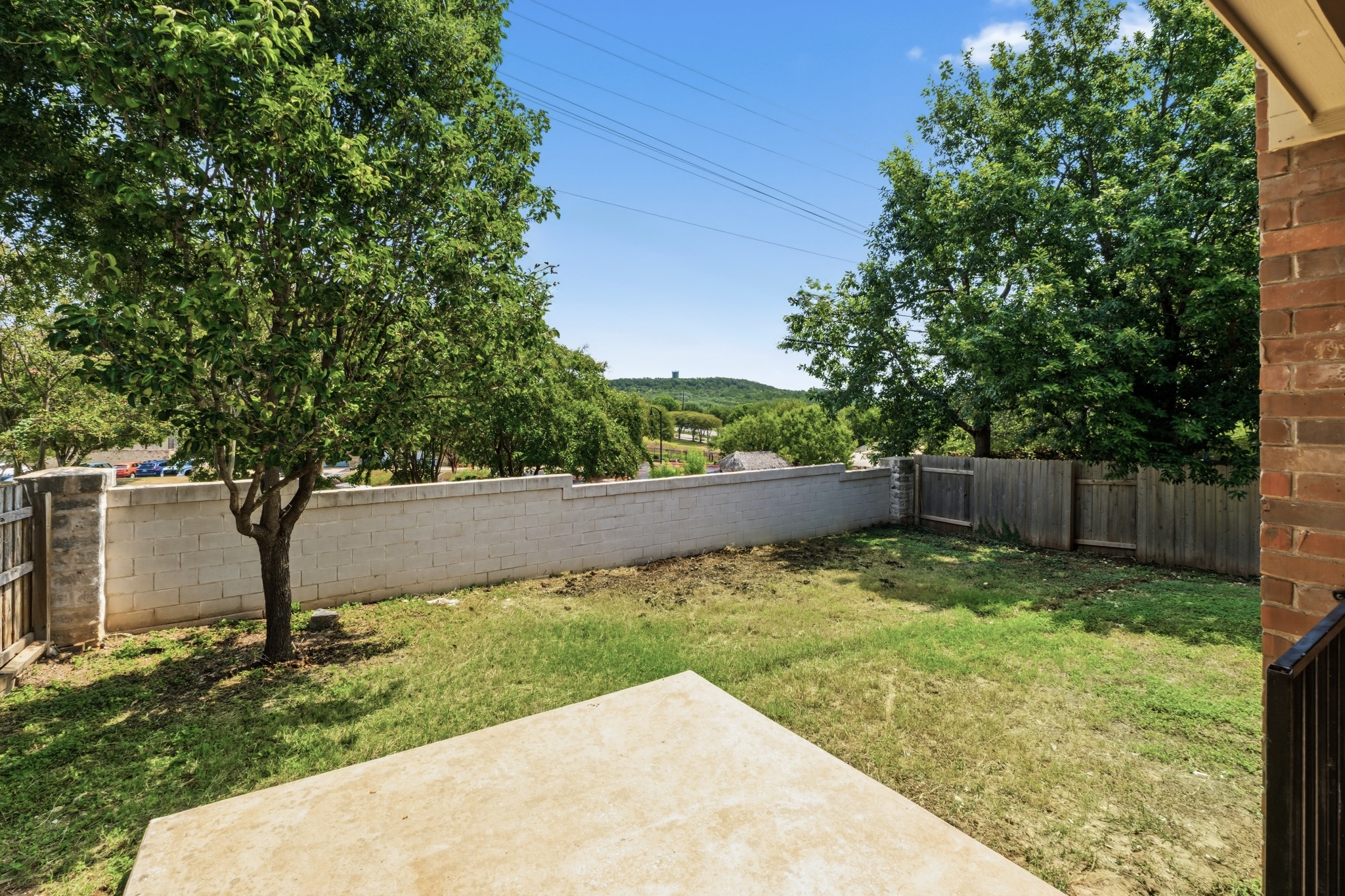 main property photo 34