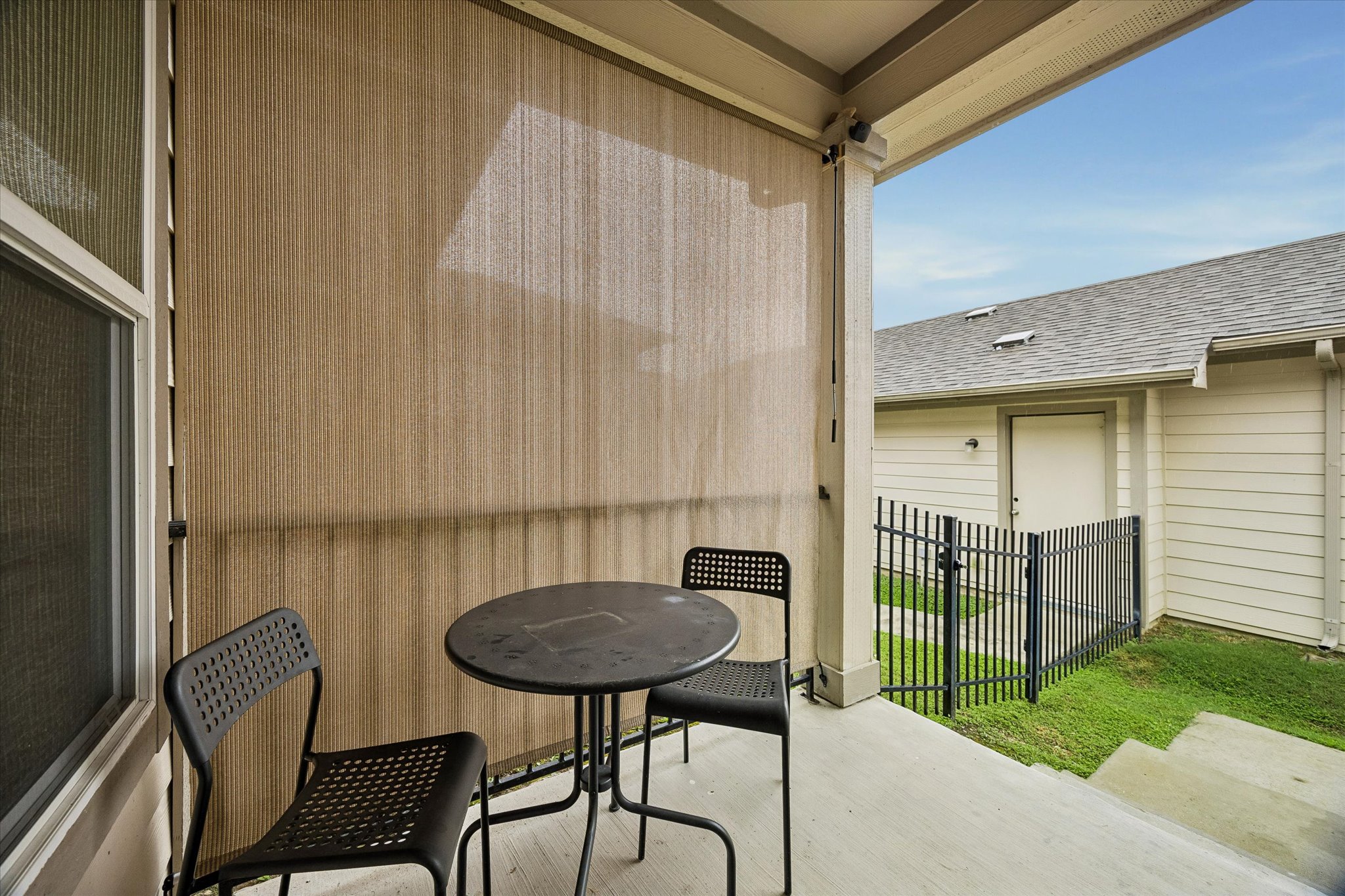 main property photo 19