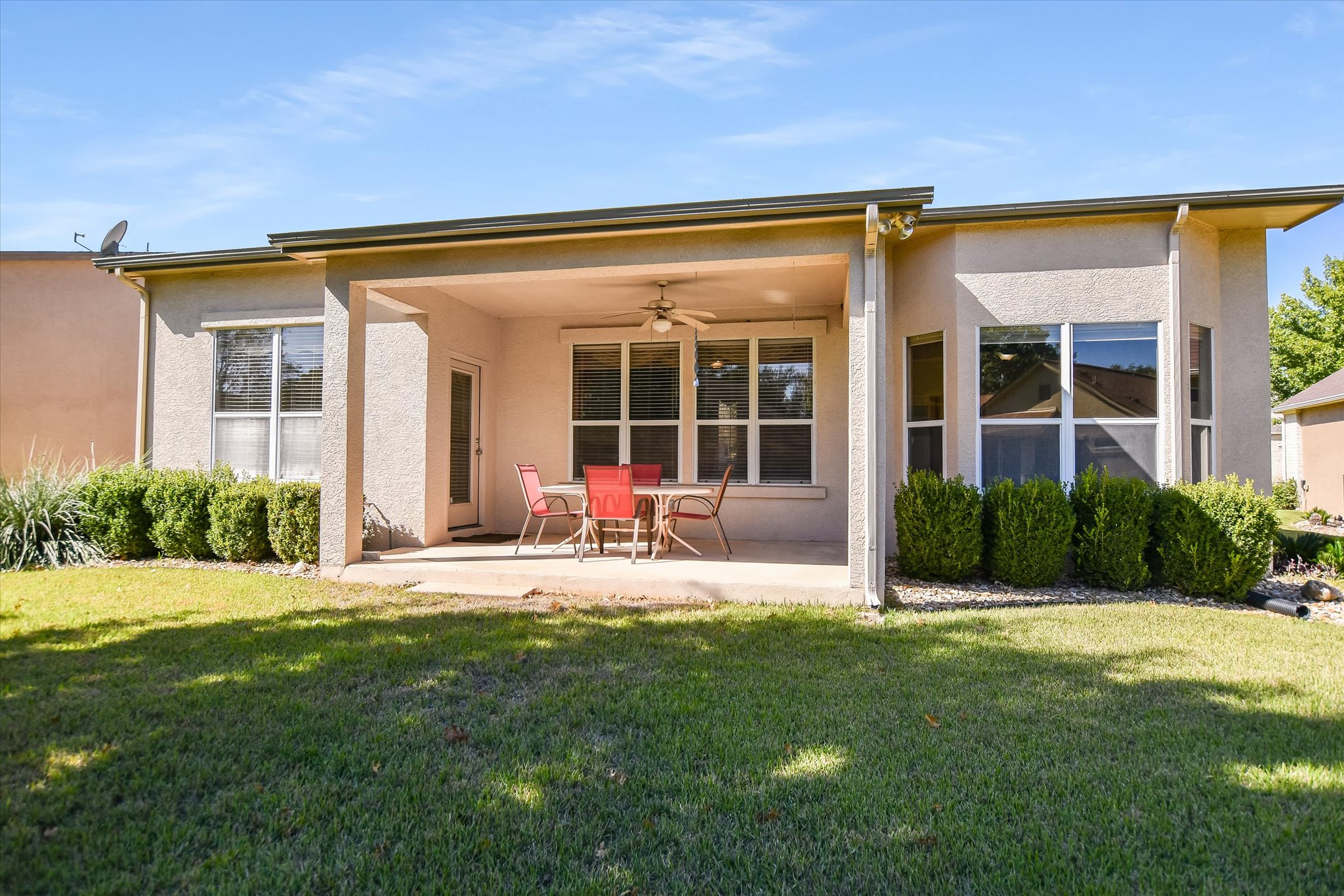 main property photo 23