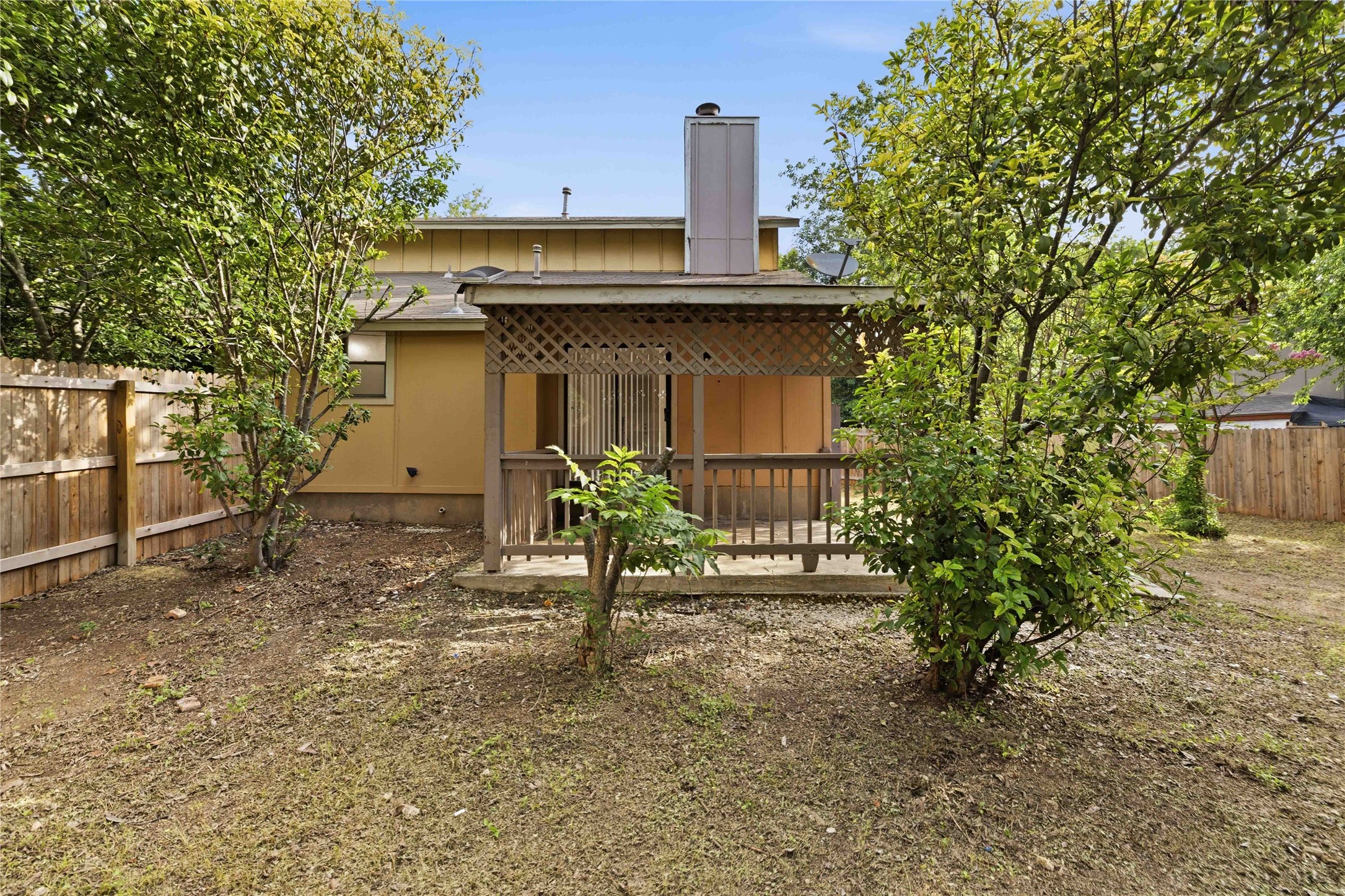 main property photo 18