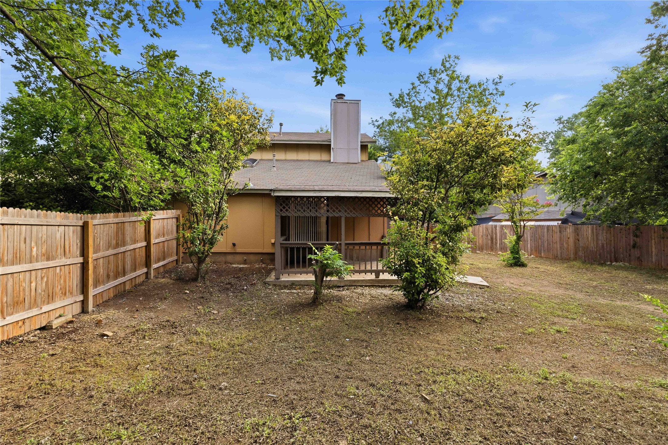 main property photo 19