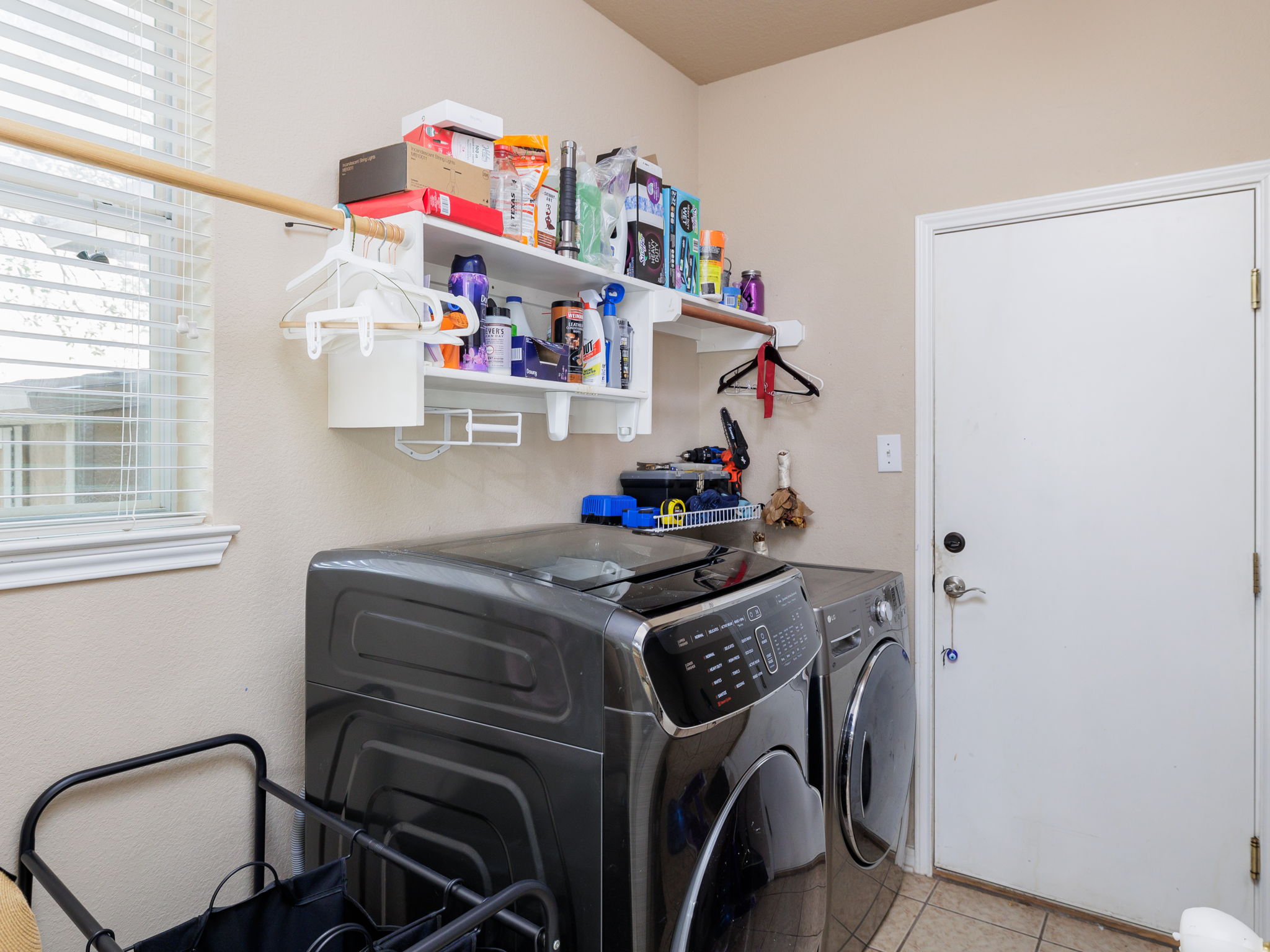 main property photo 13