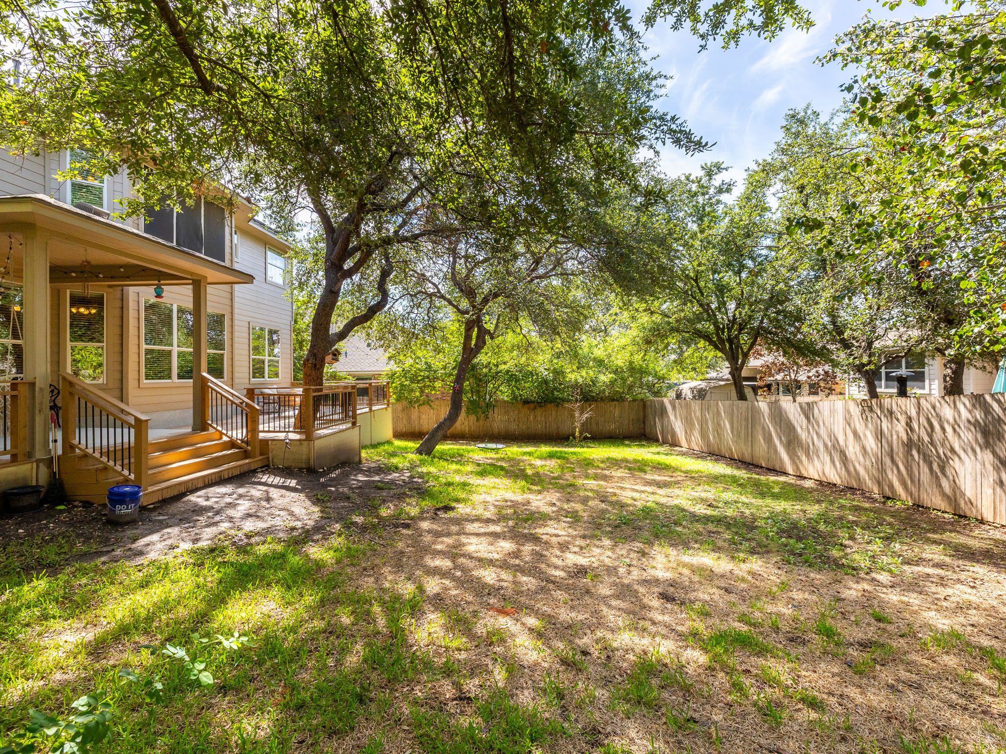main property photo 31