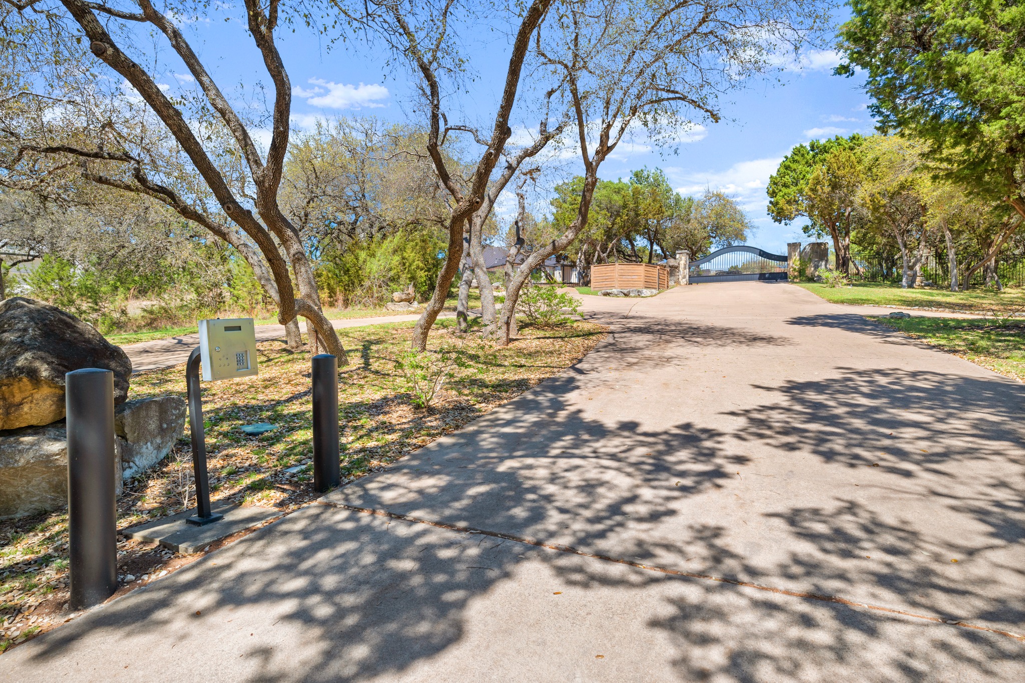 main property photo 18