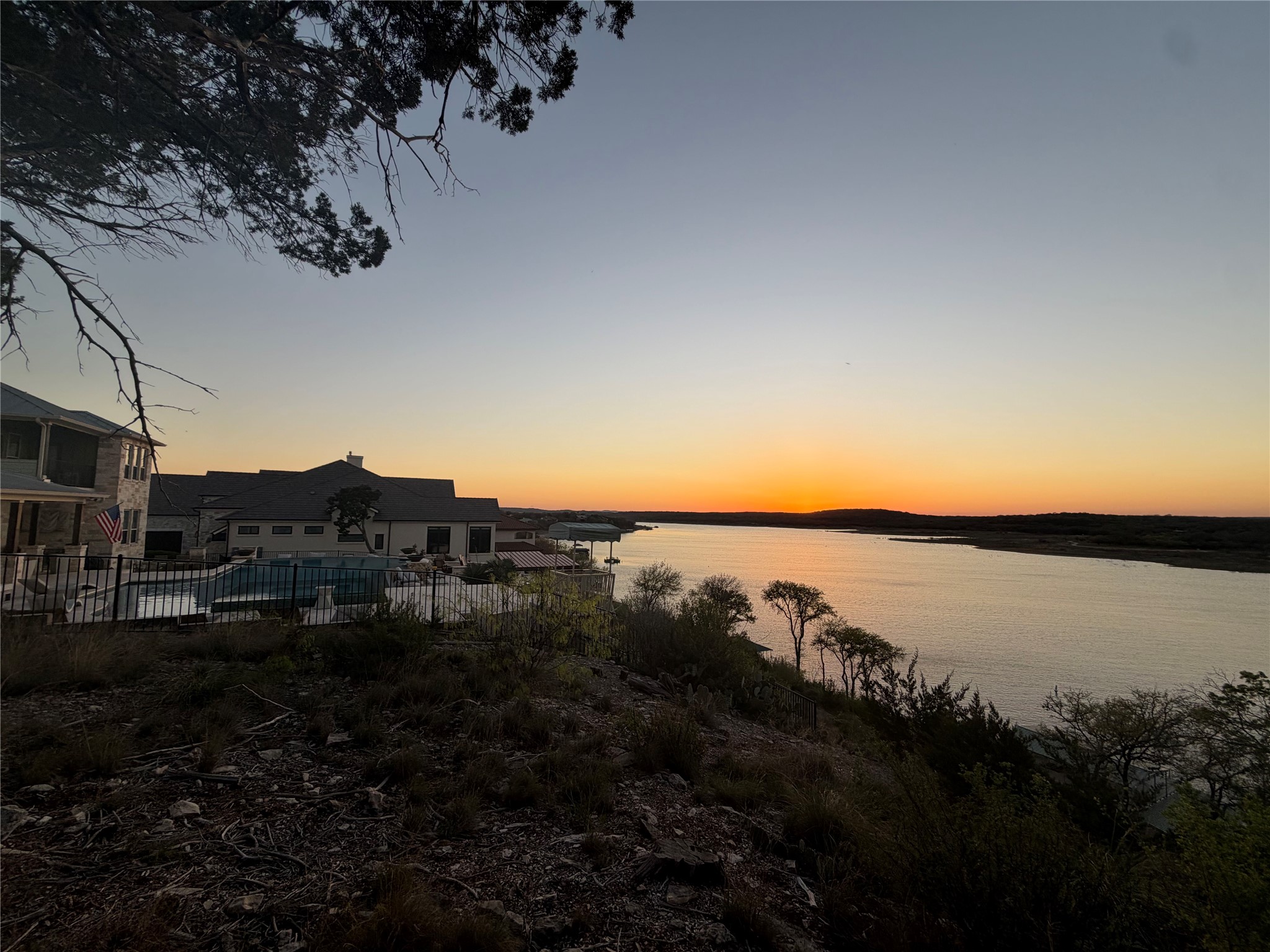 main property photo 21