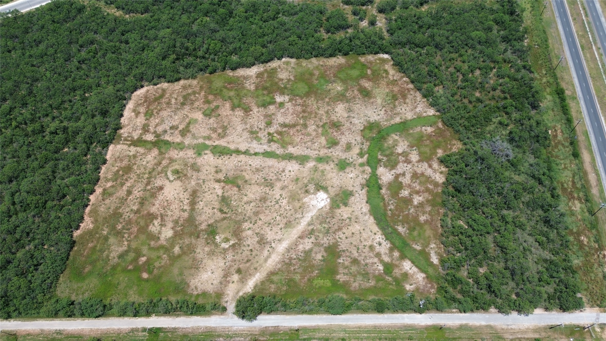 main property photo 14