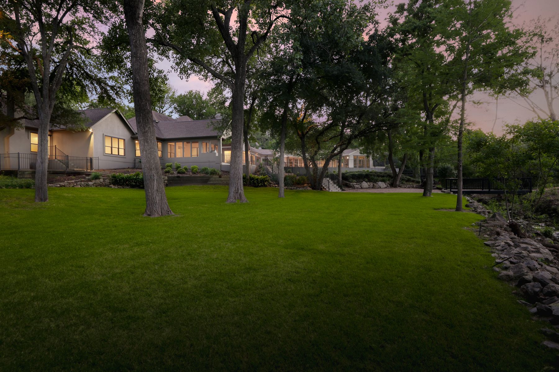 main property photo 38
