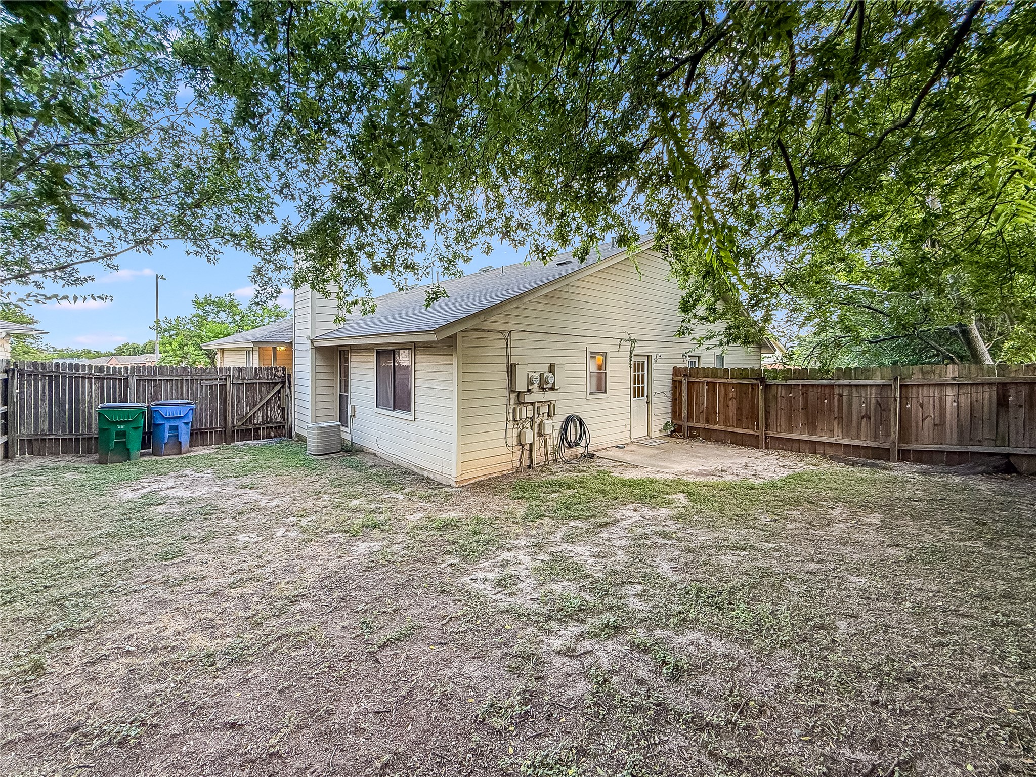 main property photo 15