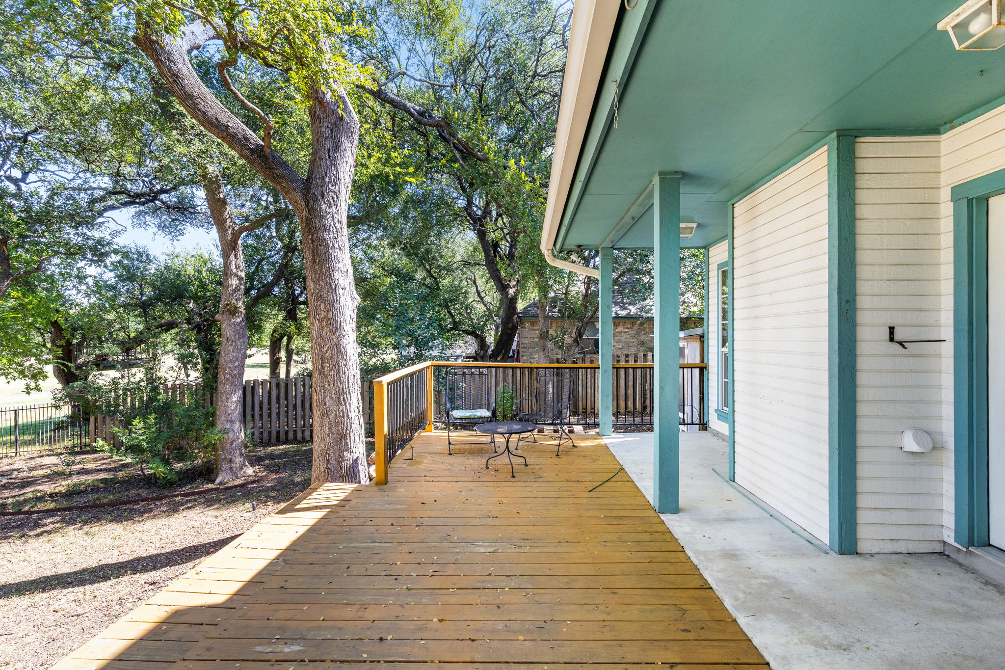 main property photo 24