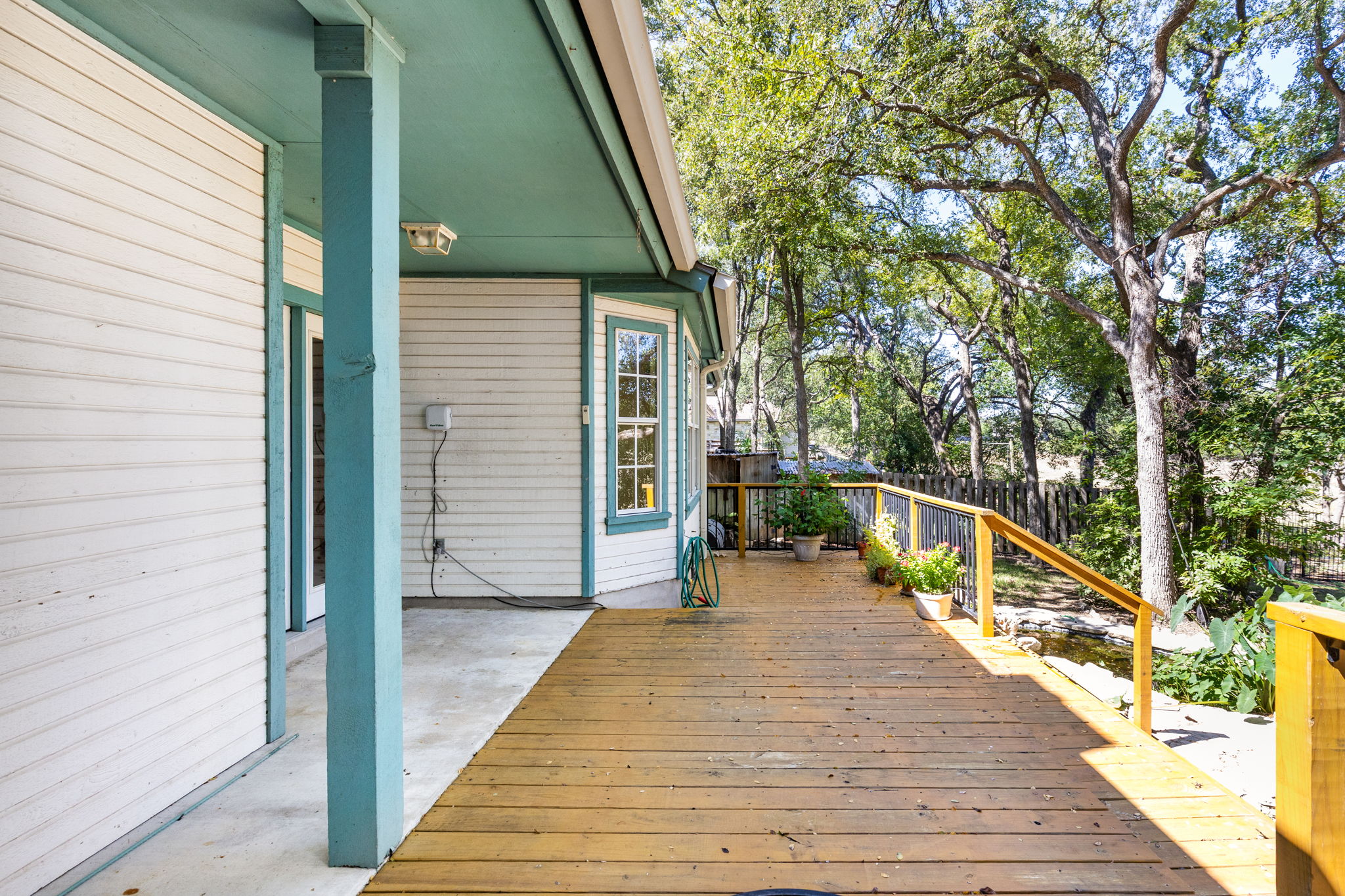 main property photo 25