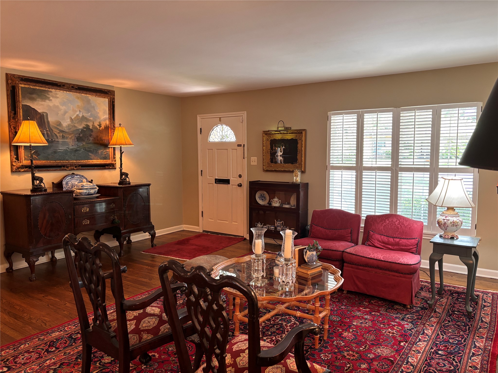 main property photo 3