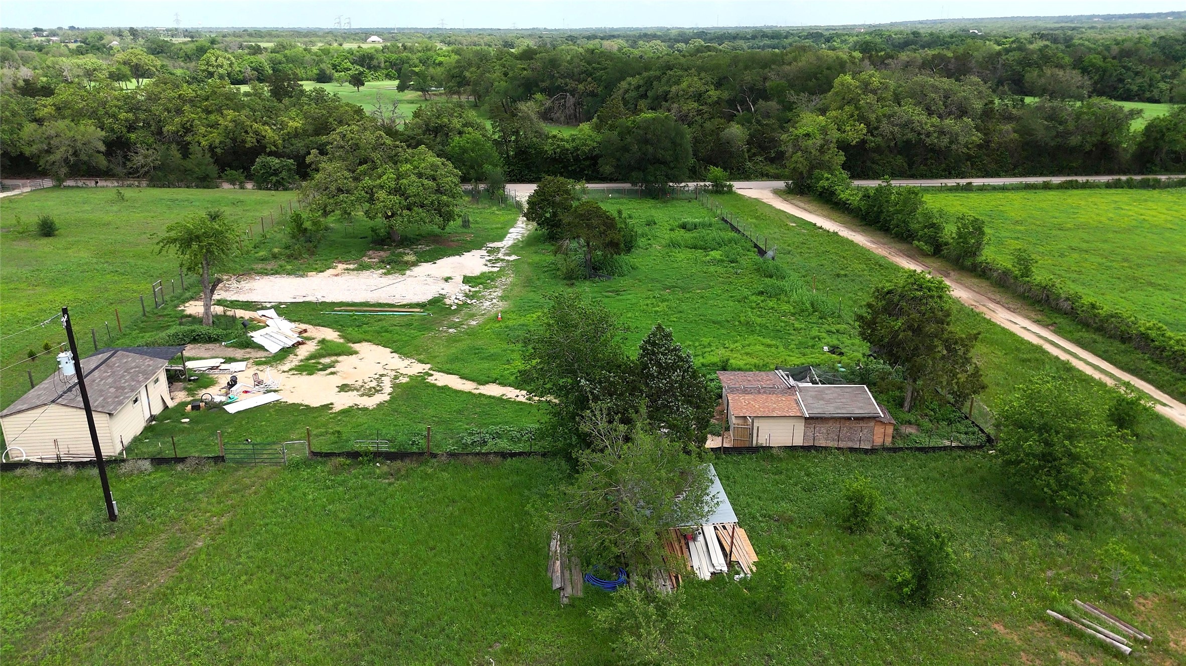 main property photo 30