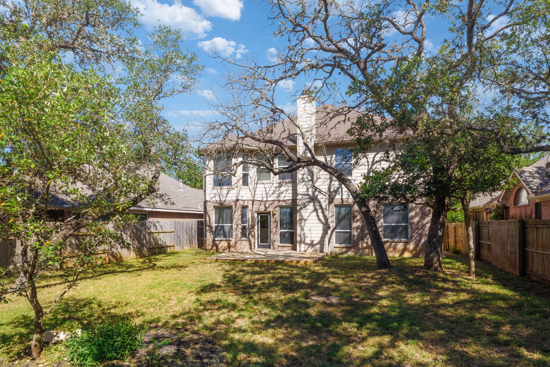 main property photo 29