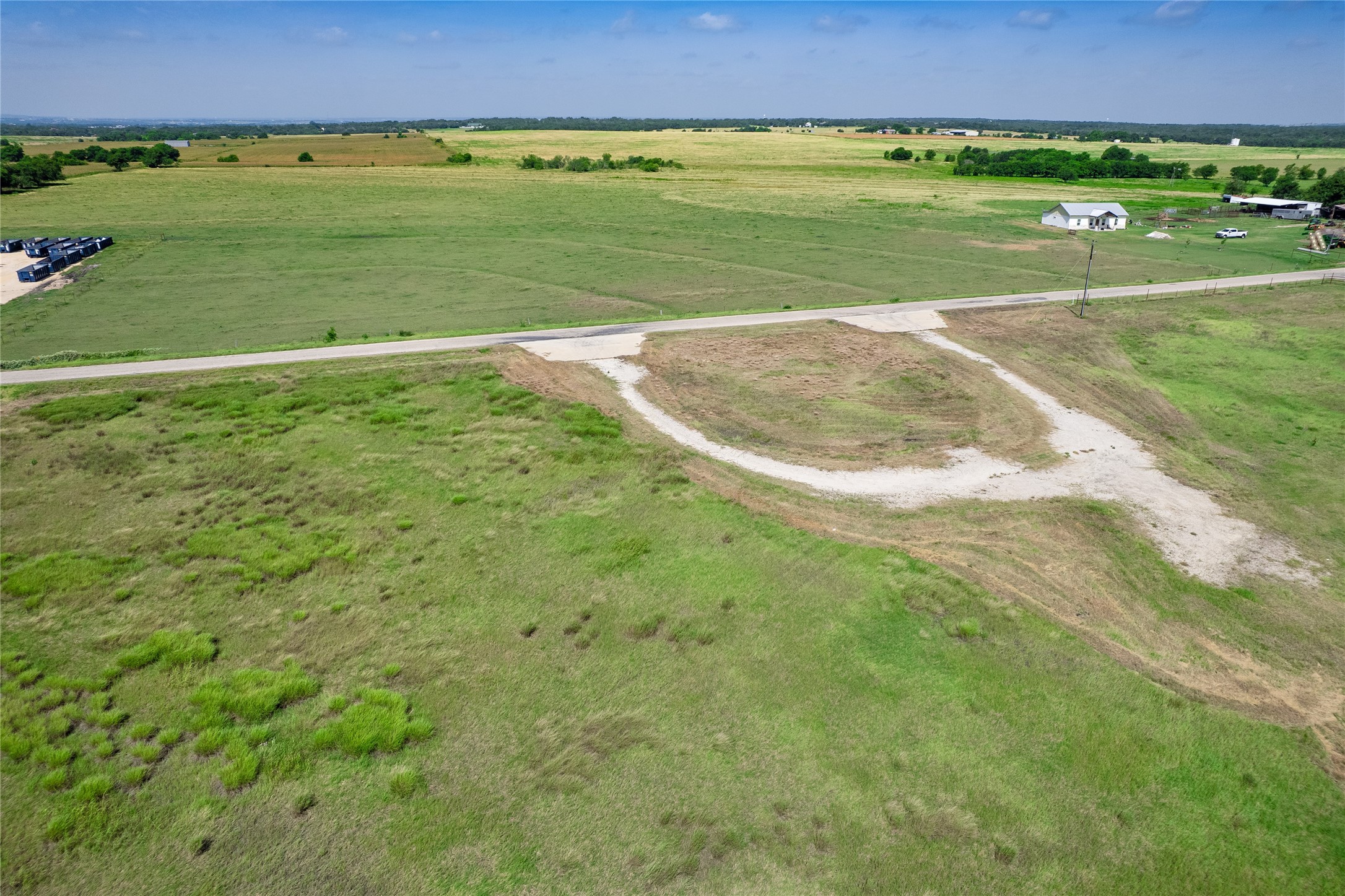 main property photo 3