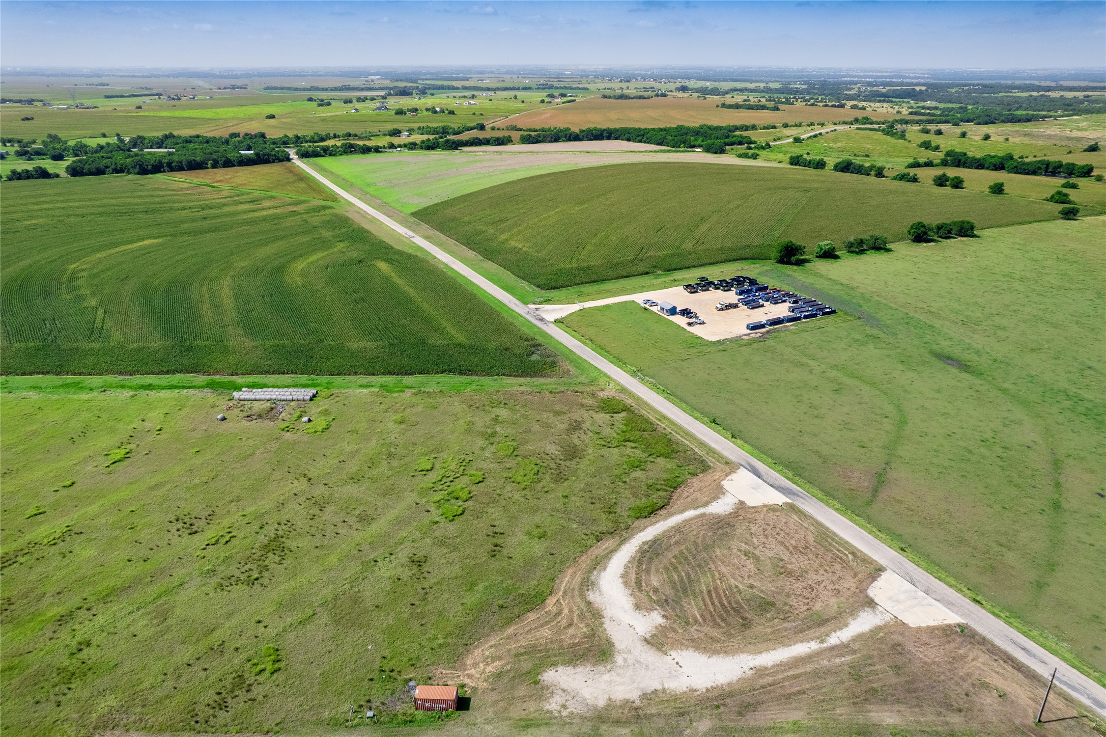 main property photo 4