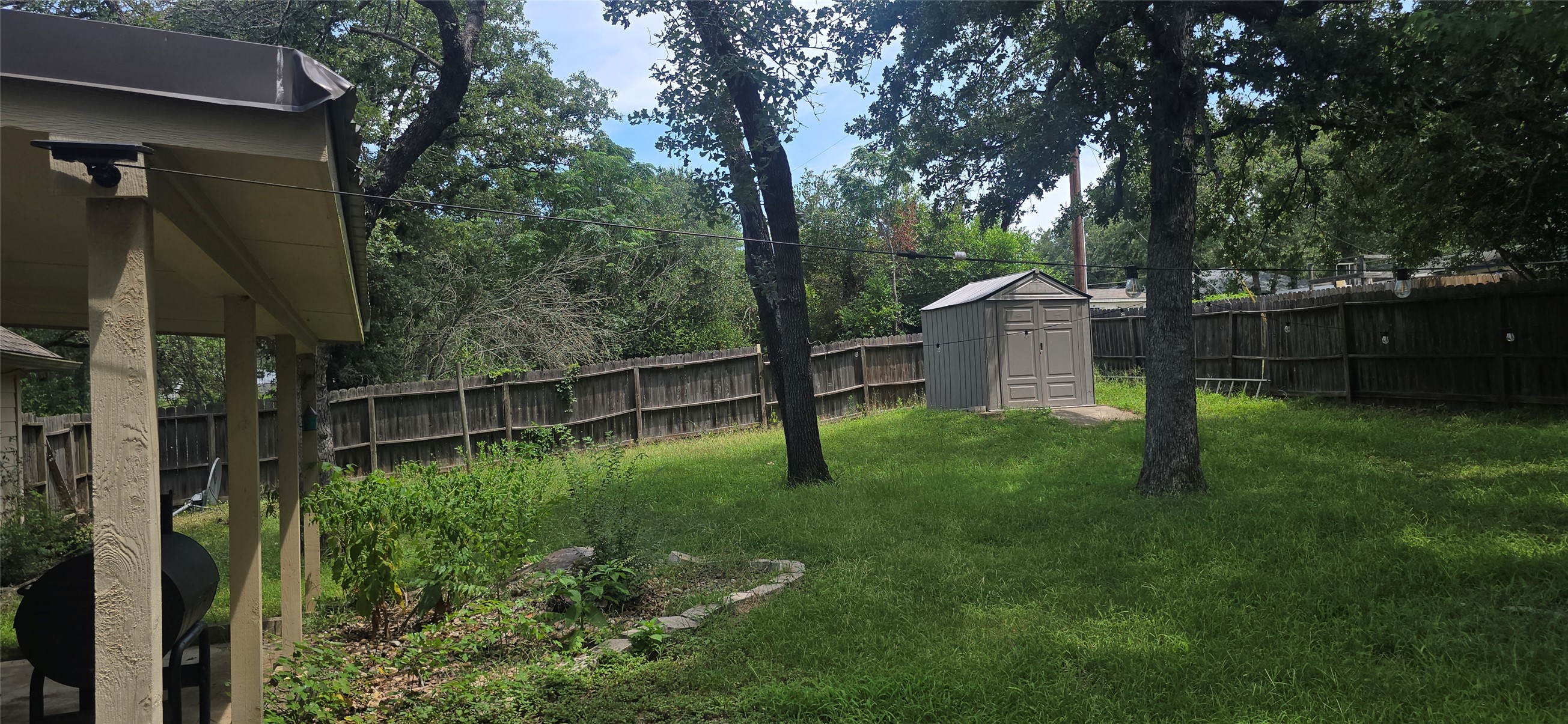 main property photo 22