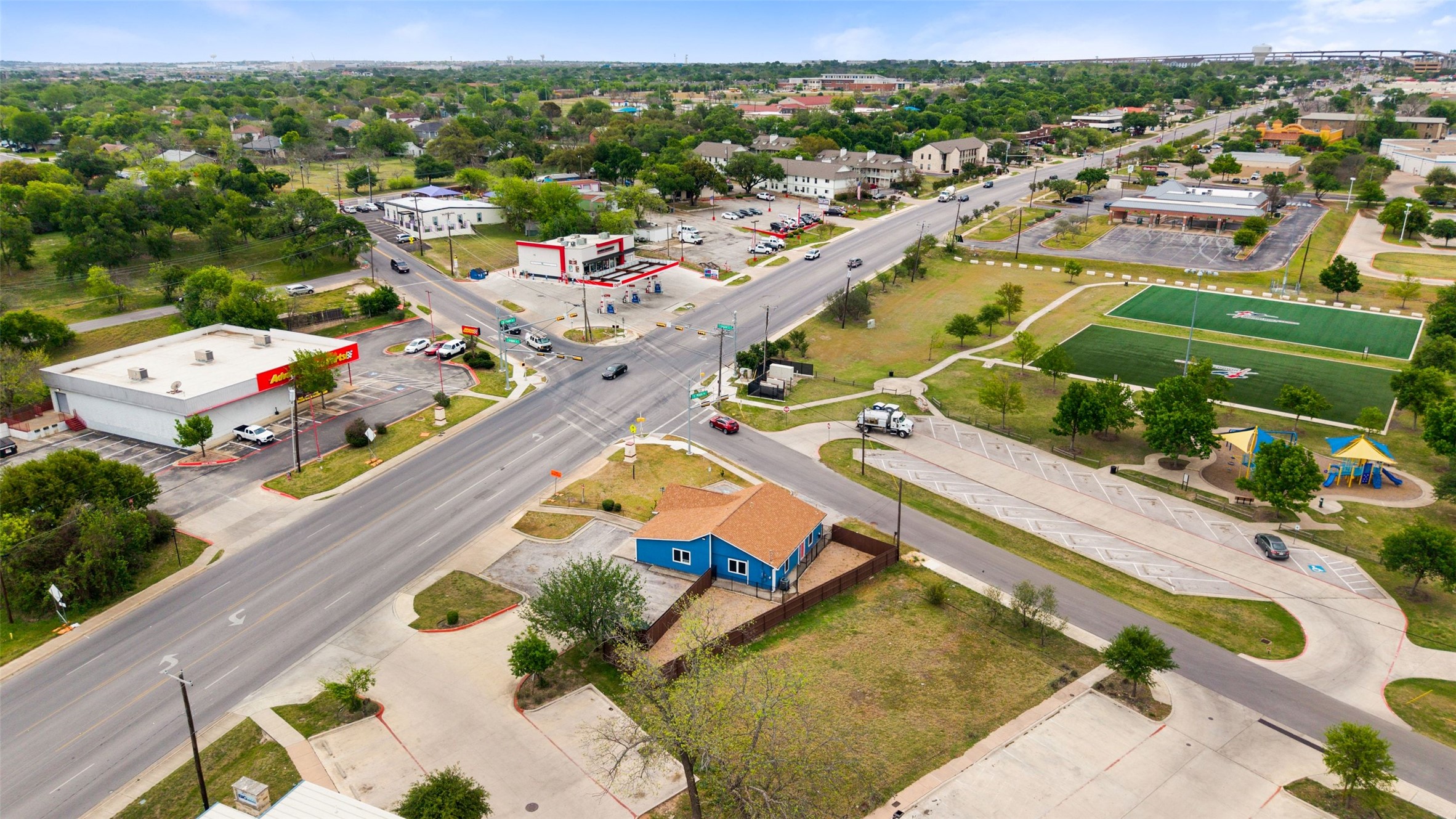 main property photo 23