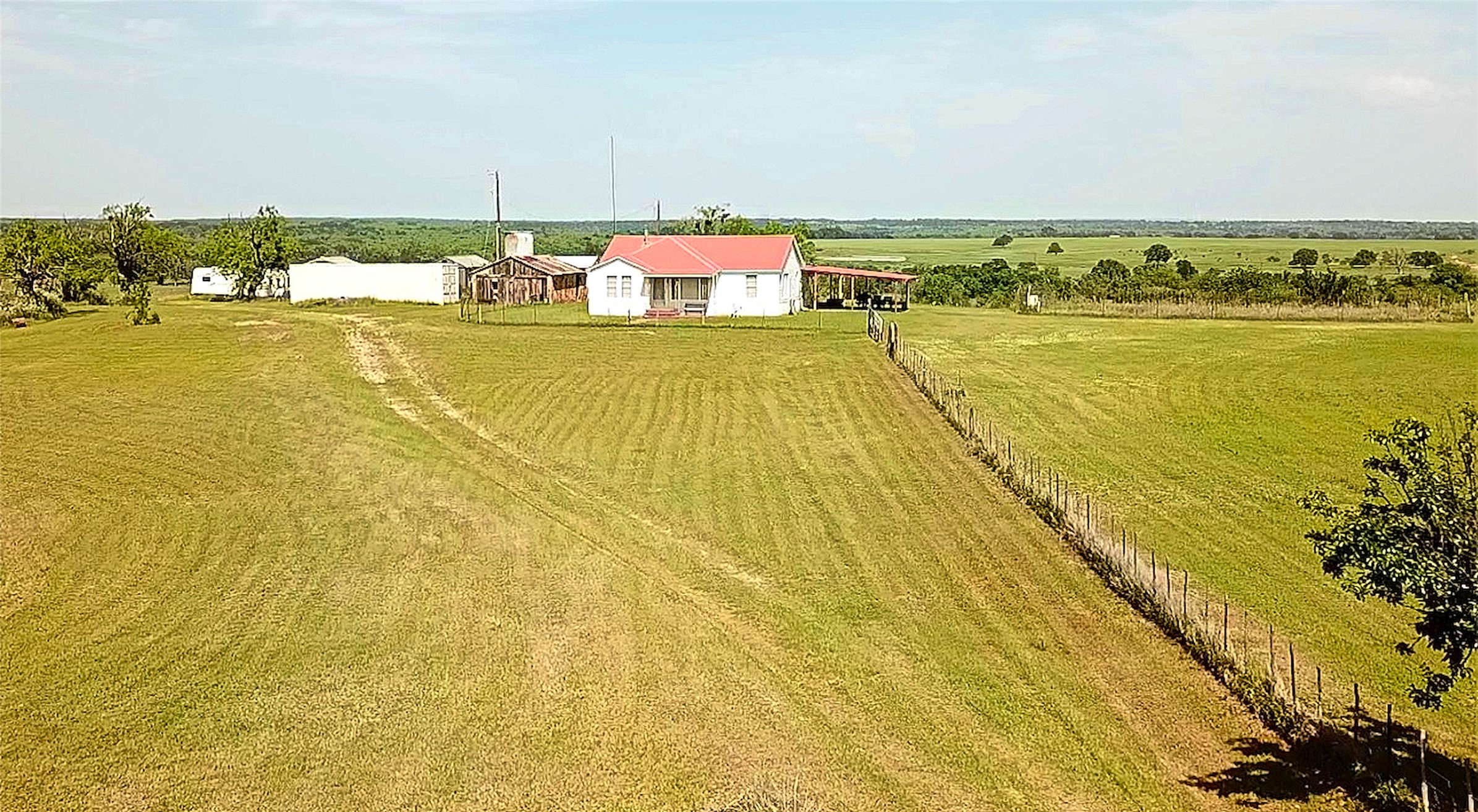 main property photo 7