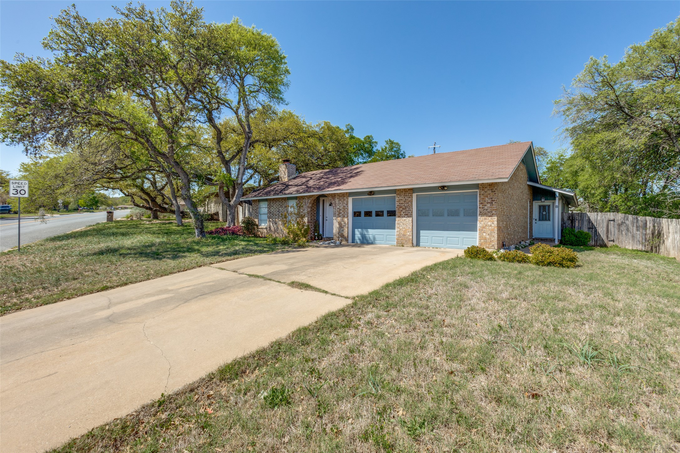 main property photo 2