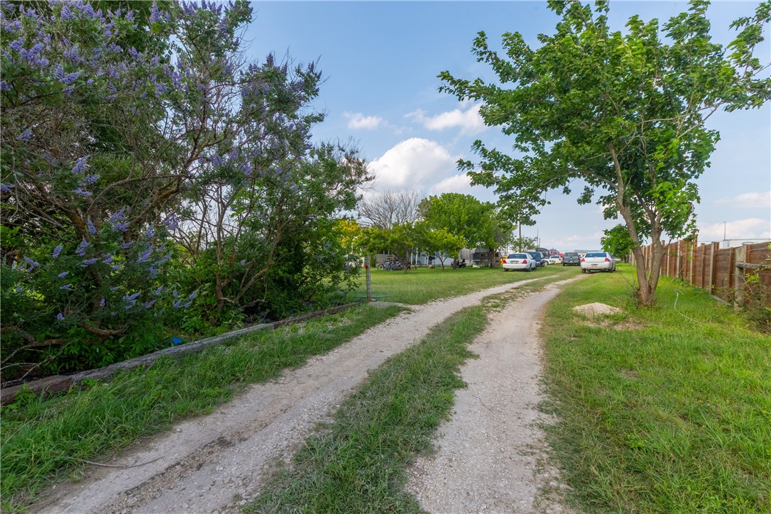 main property photo 10