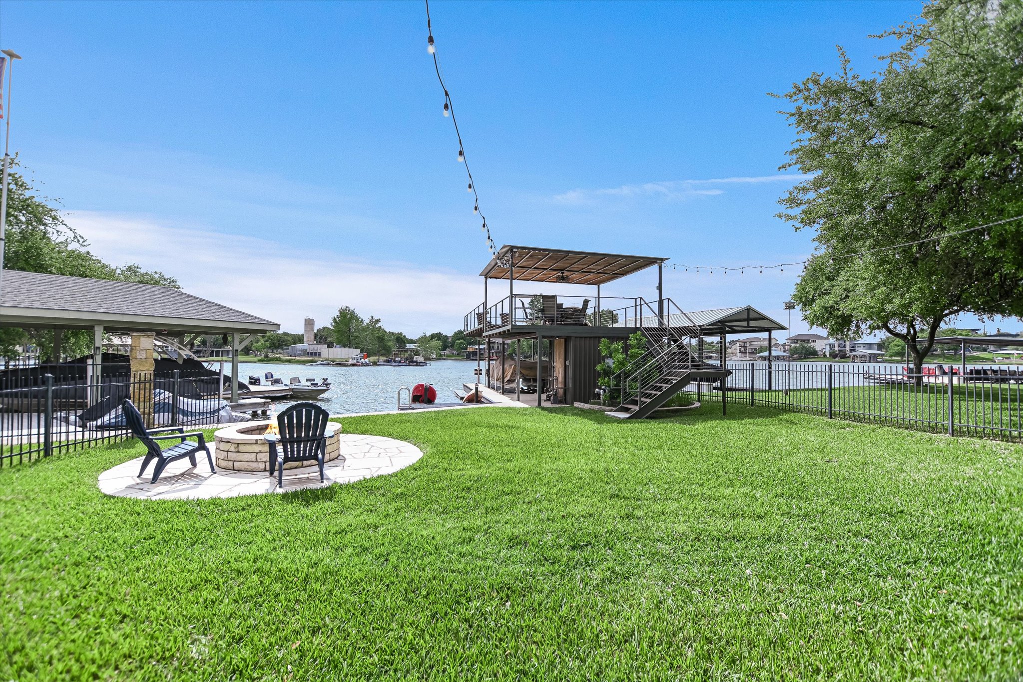 main property photo 25