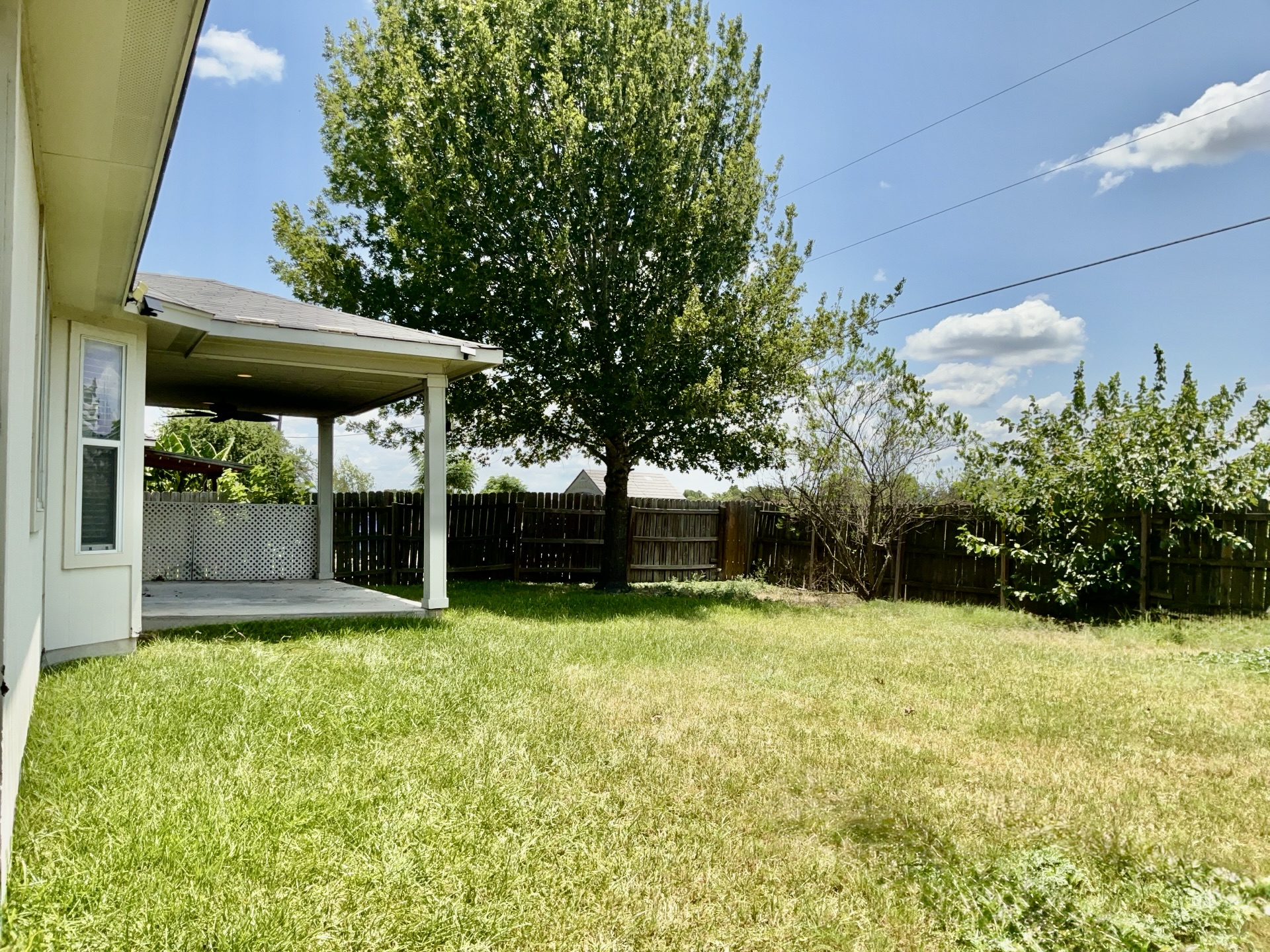 main property photo 23