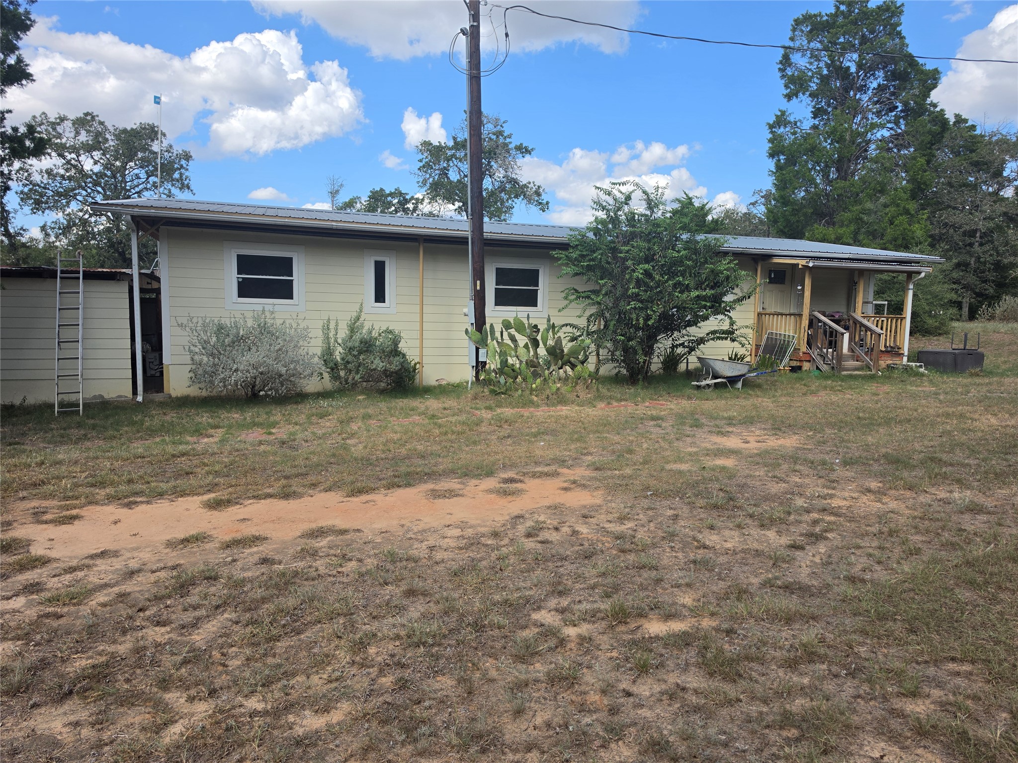 main property photo 3