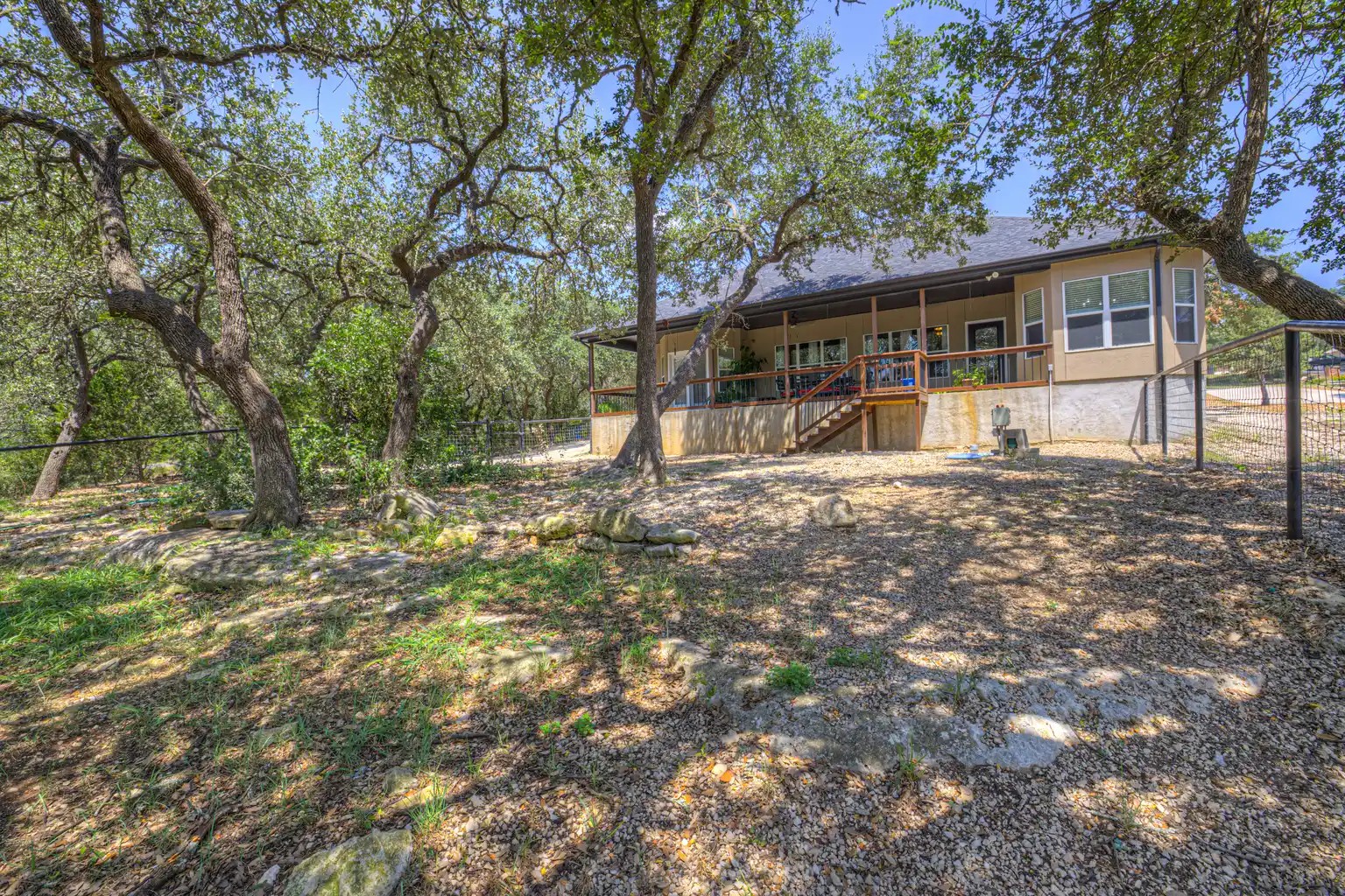 main property photo 27