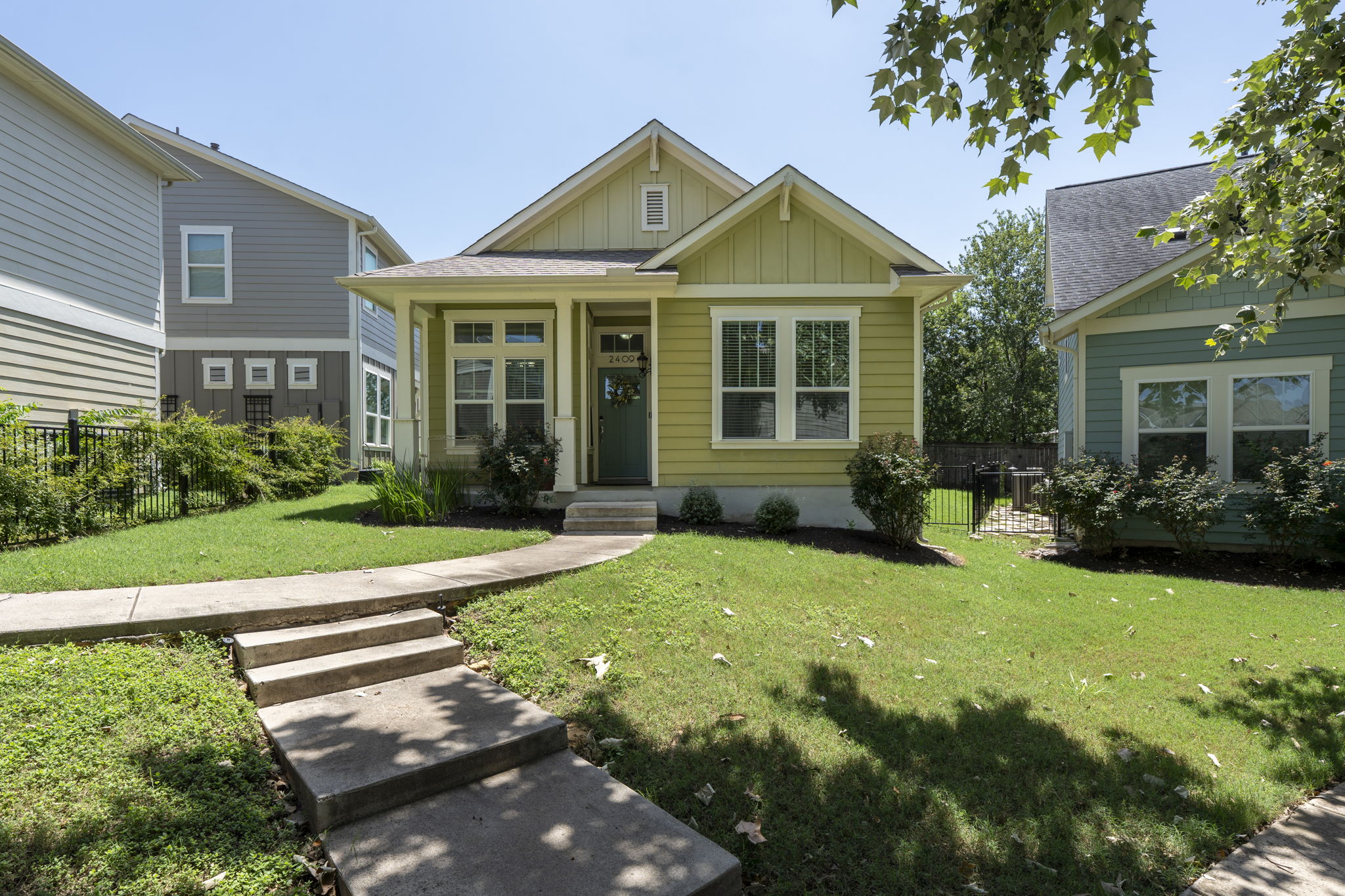 main property photo 2