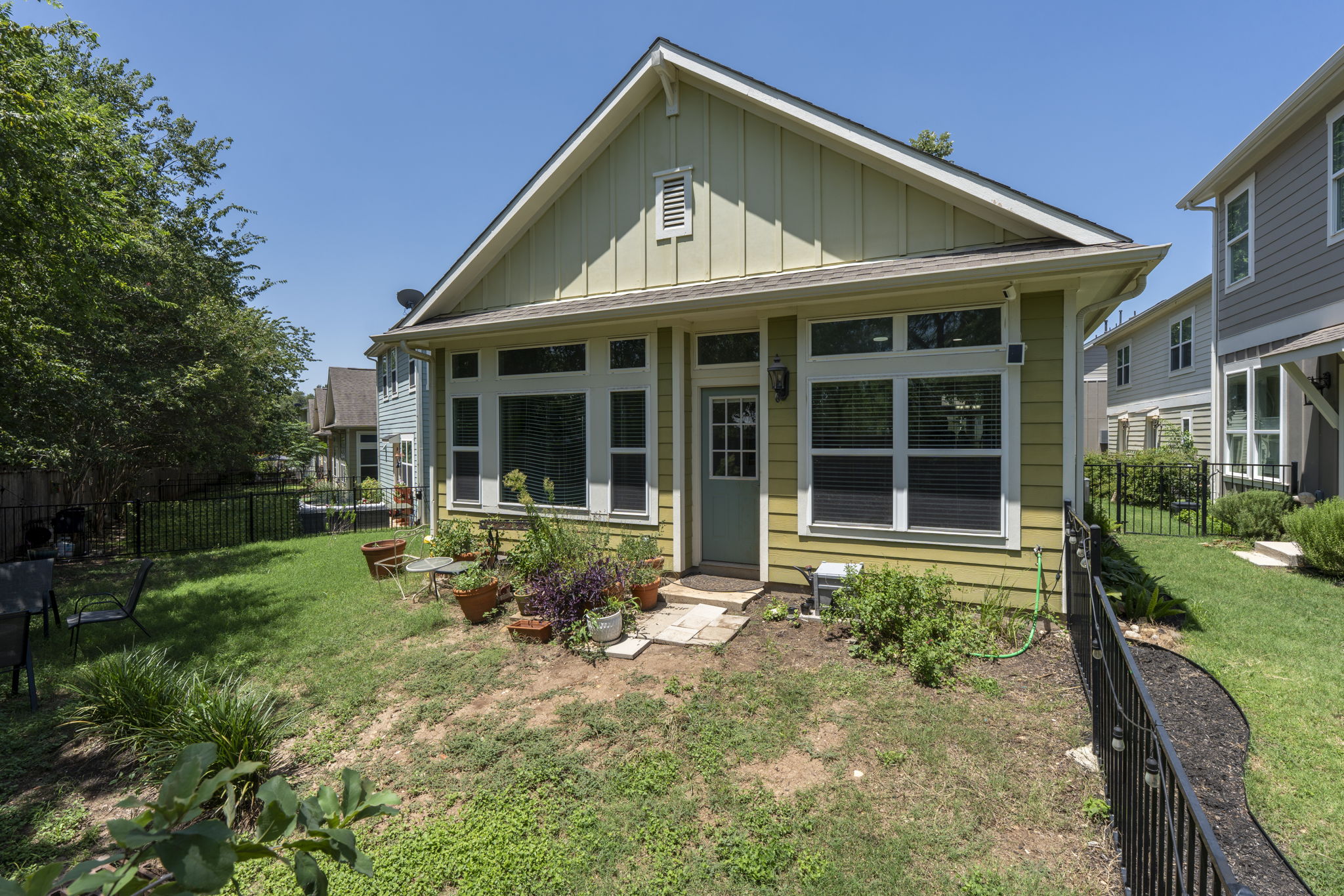 main property photo 22