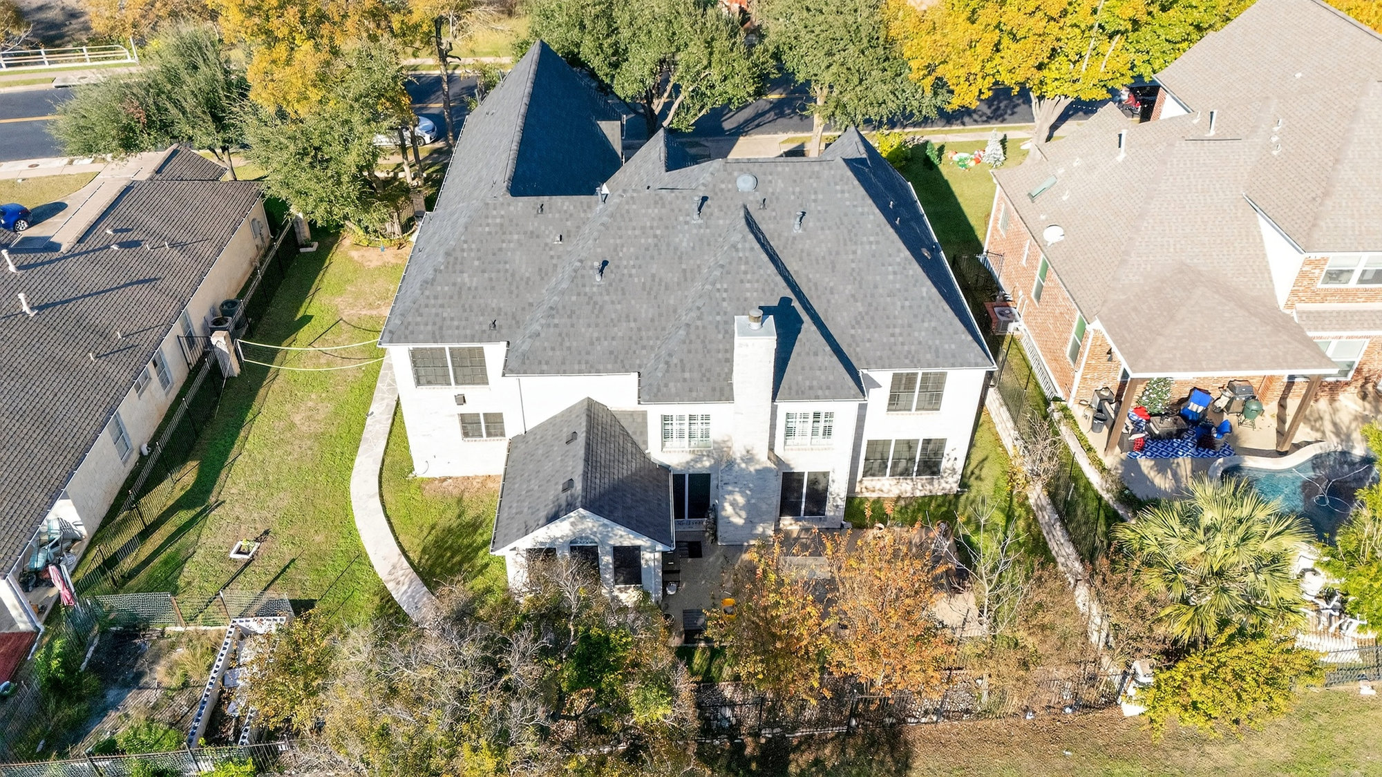 main property photo 36