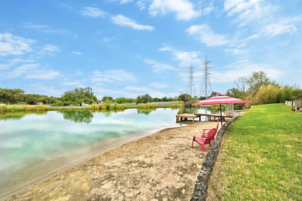 main property photo 22