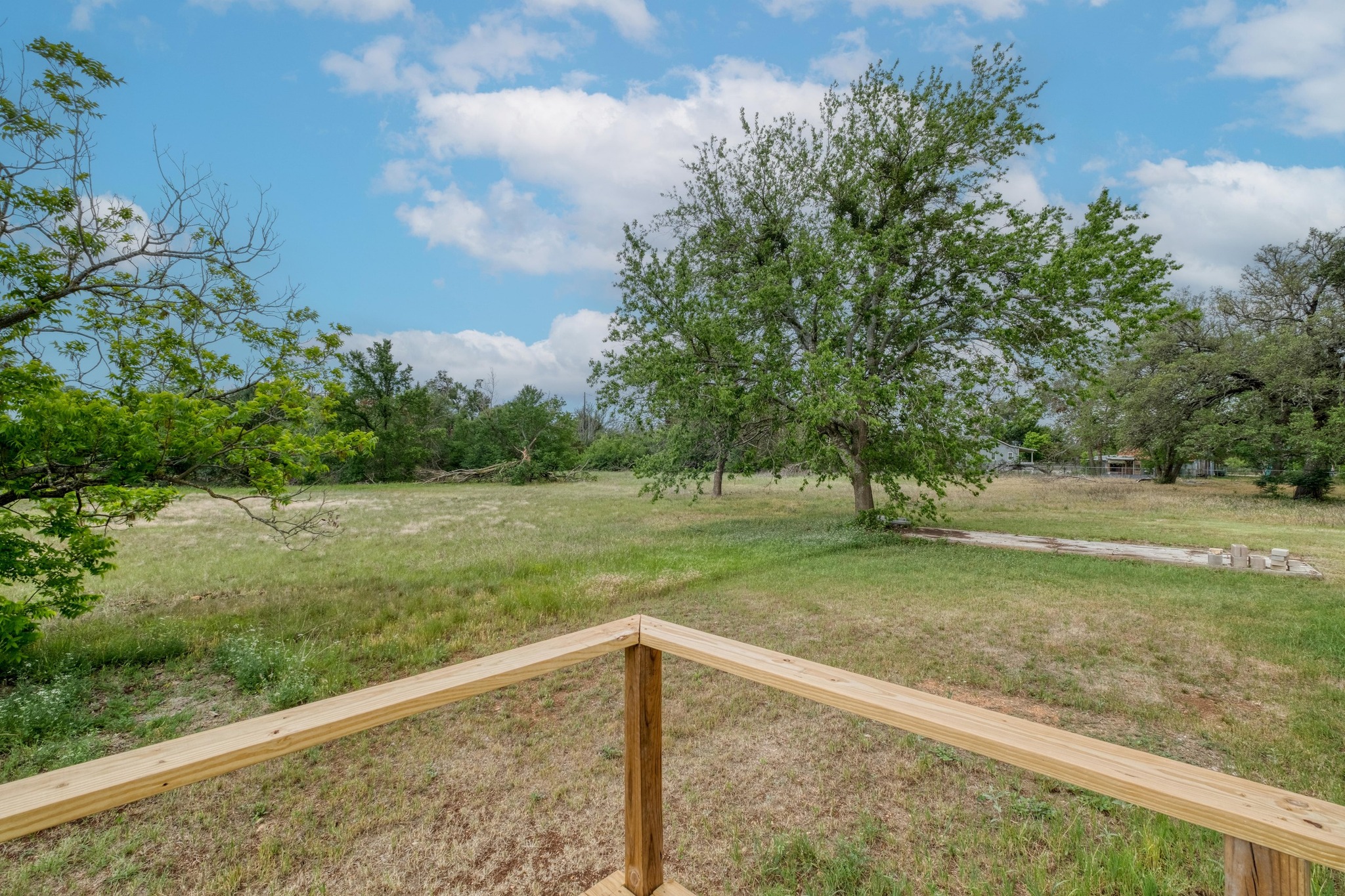main property photo 20