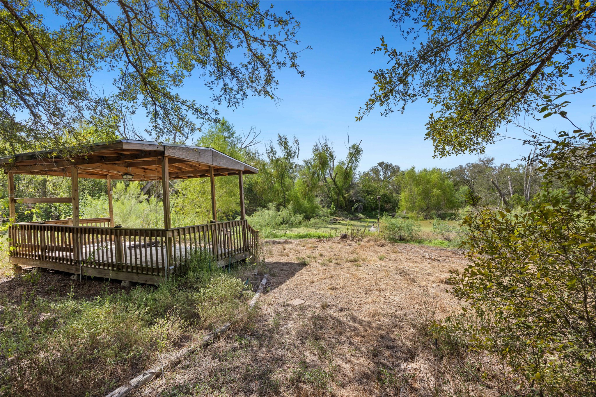 main property photo 26