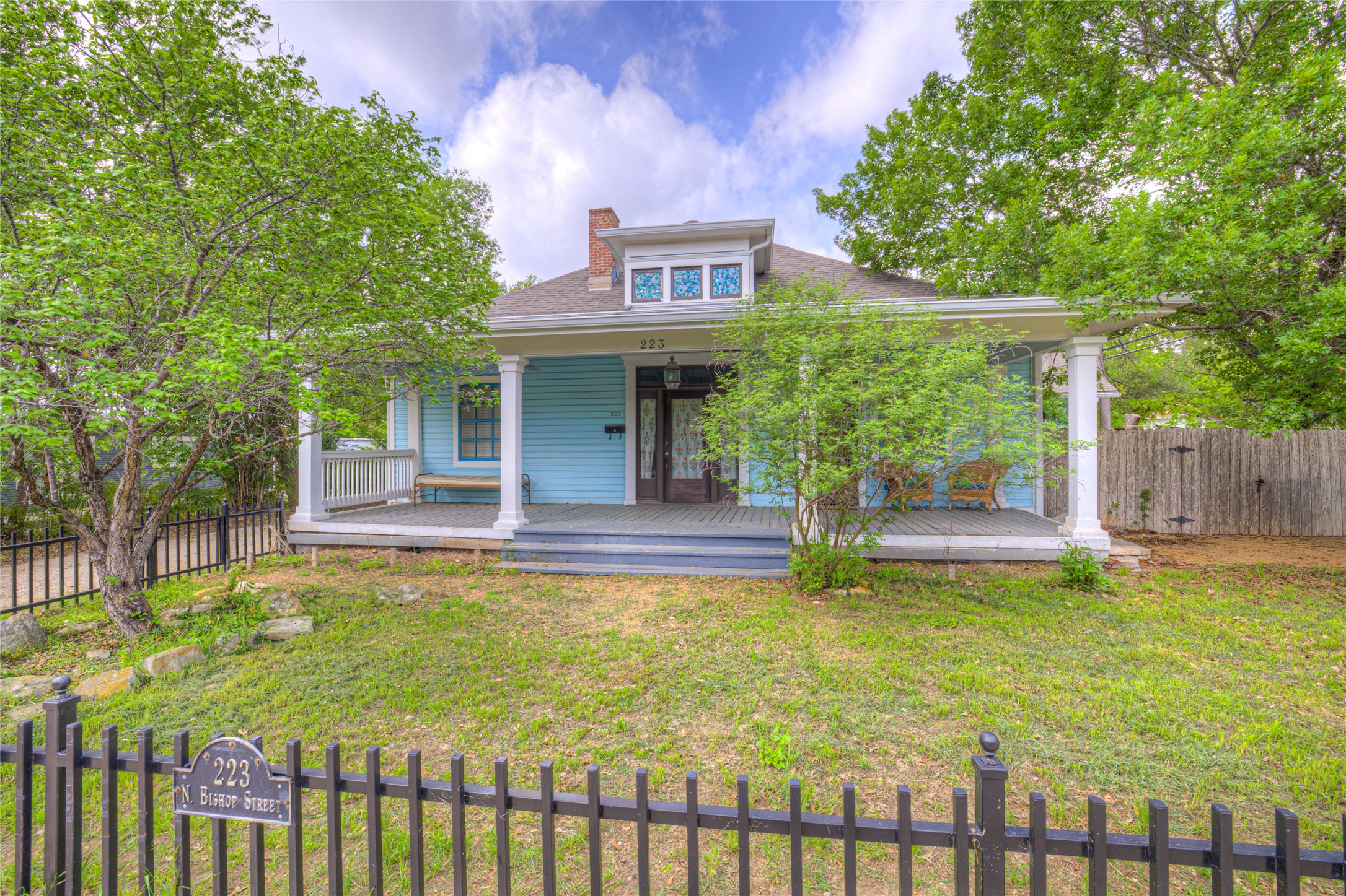 main property photo 17