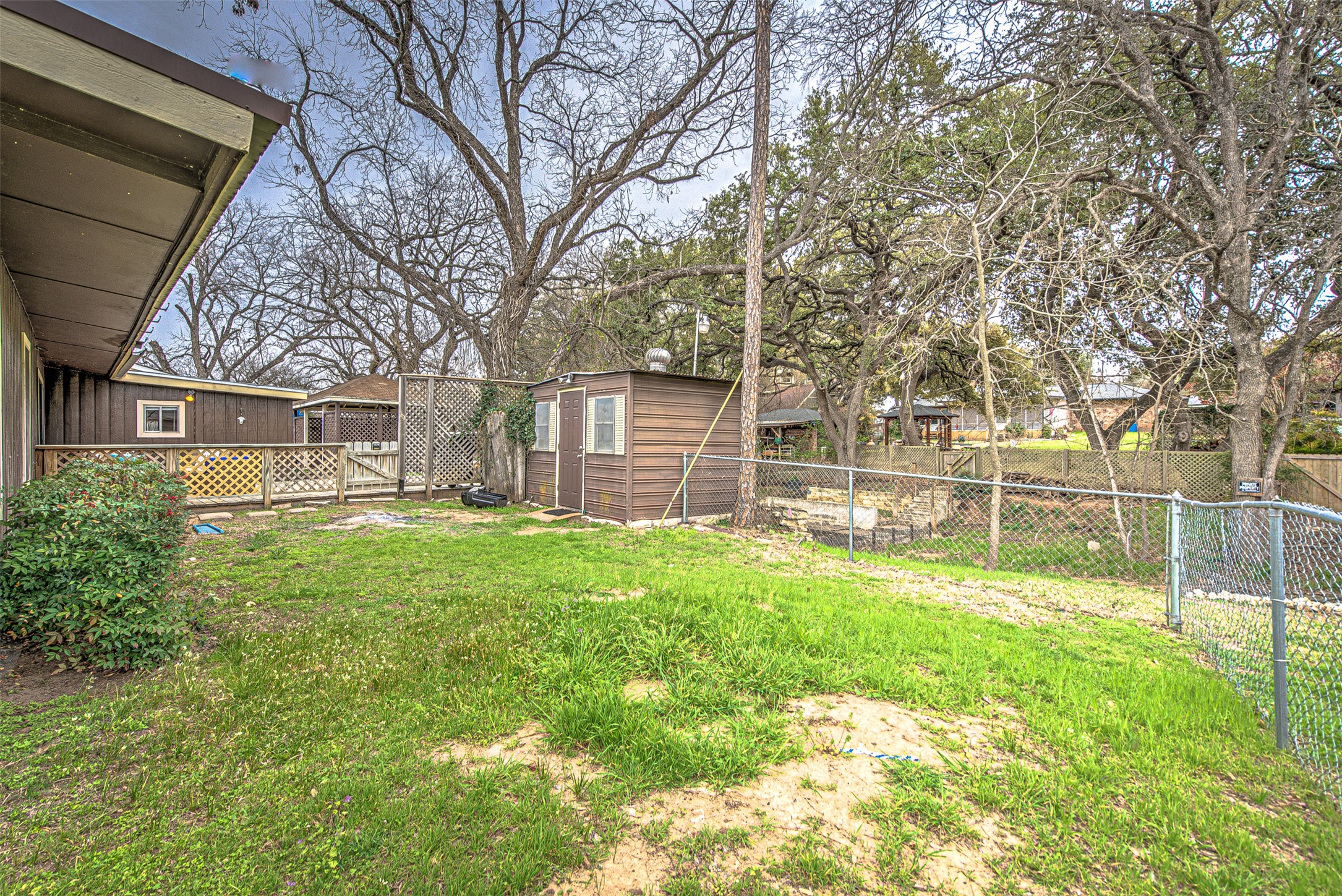 main property photo 29